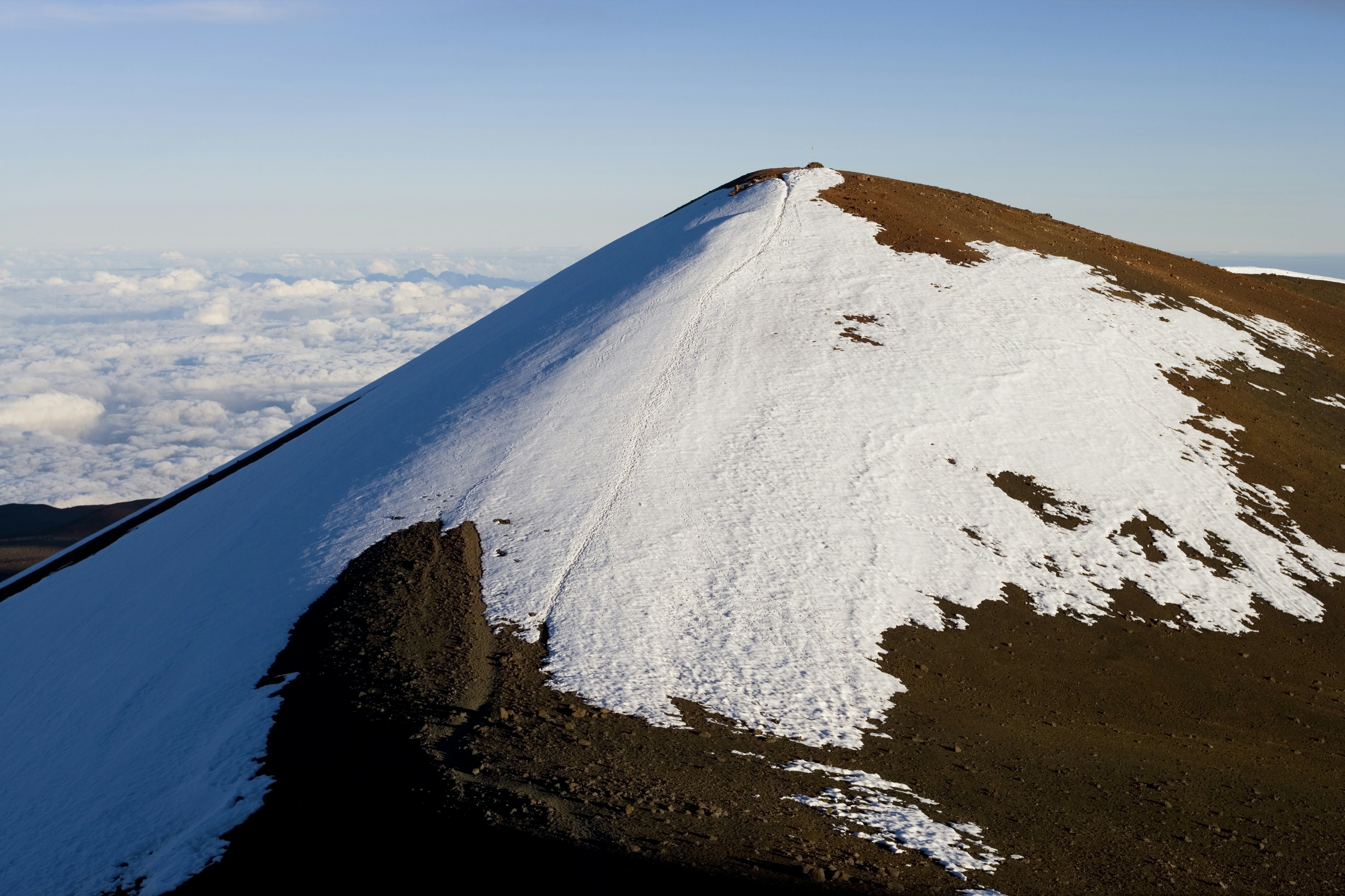 26467-231
Big Island, Hawaii, Mauna Kea, North America, United States
Snow covered summit of Mauna Kea.