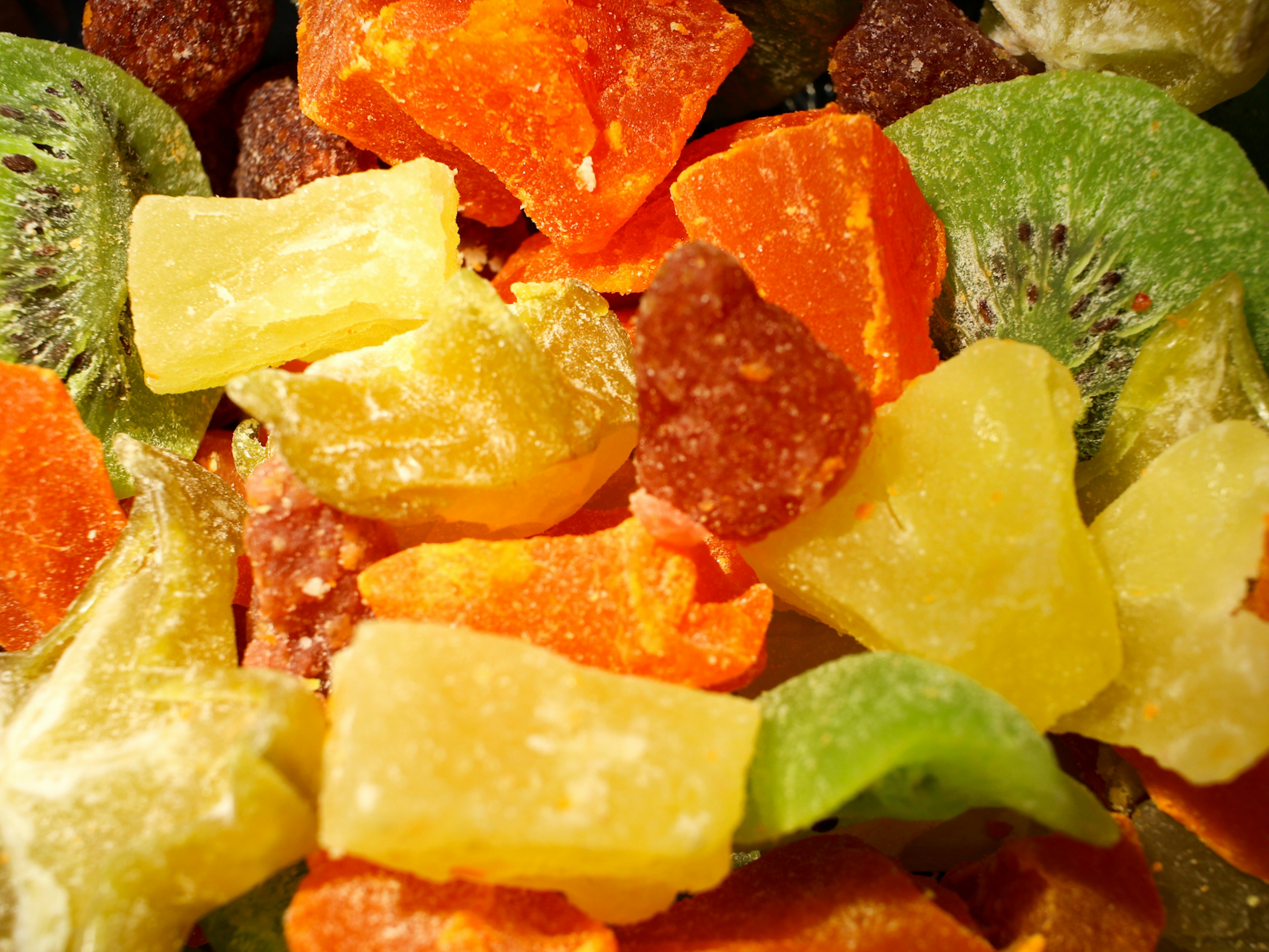 Crystallised fruit candies