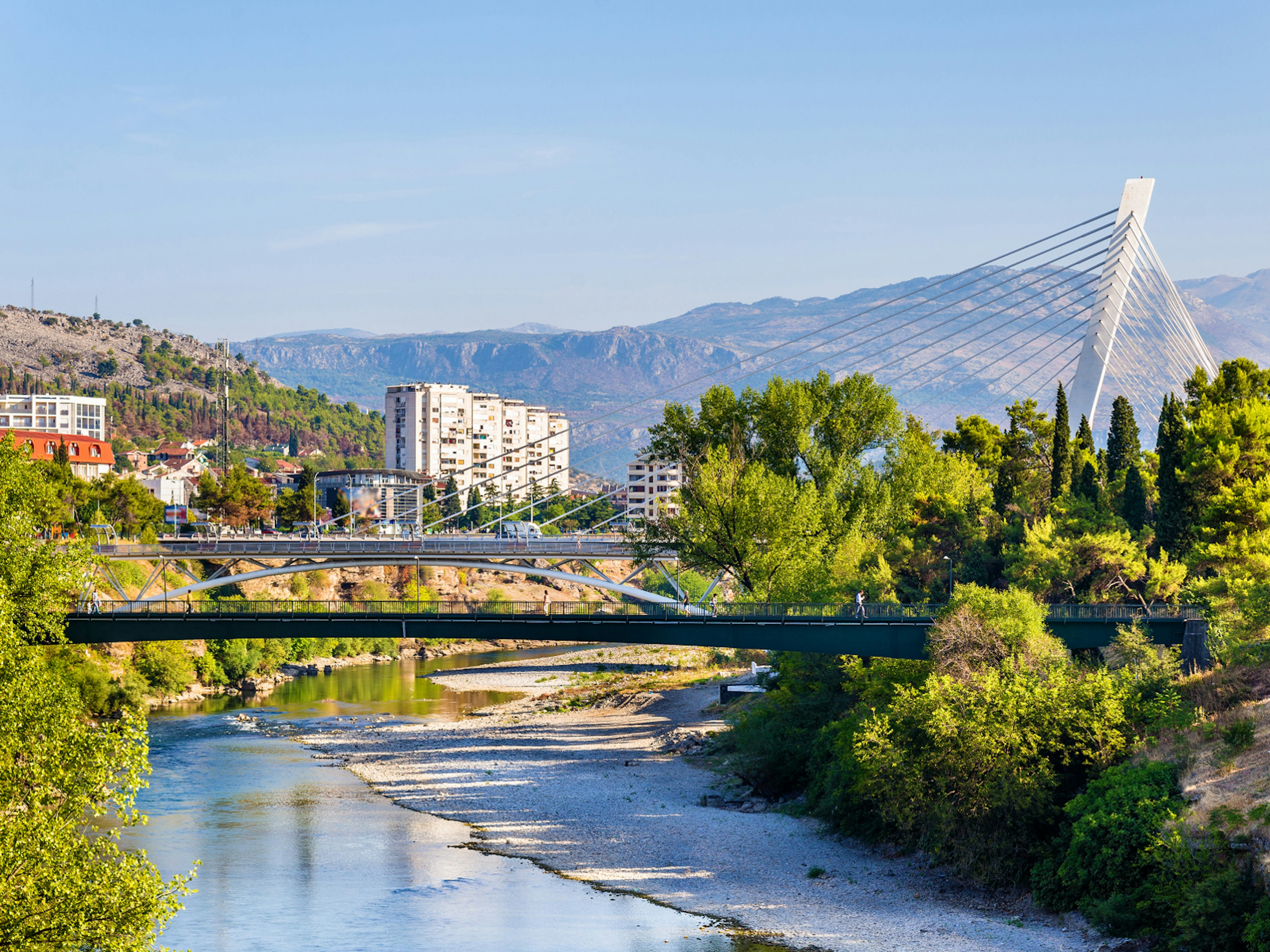 The Millenium Bridge over the Morača river © Leonid Andronov / Shutterstock