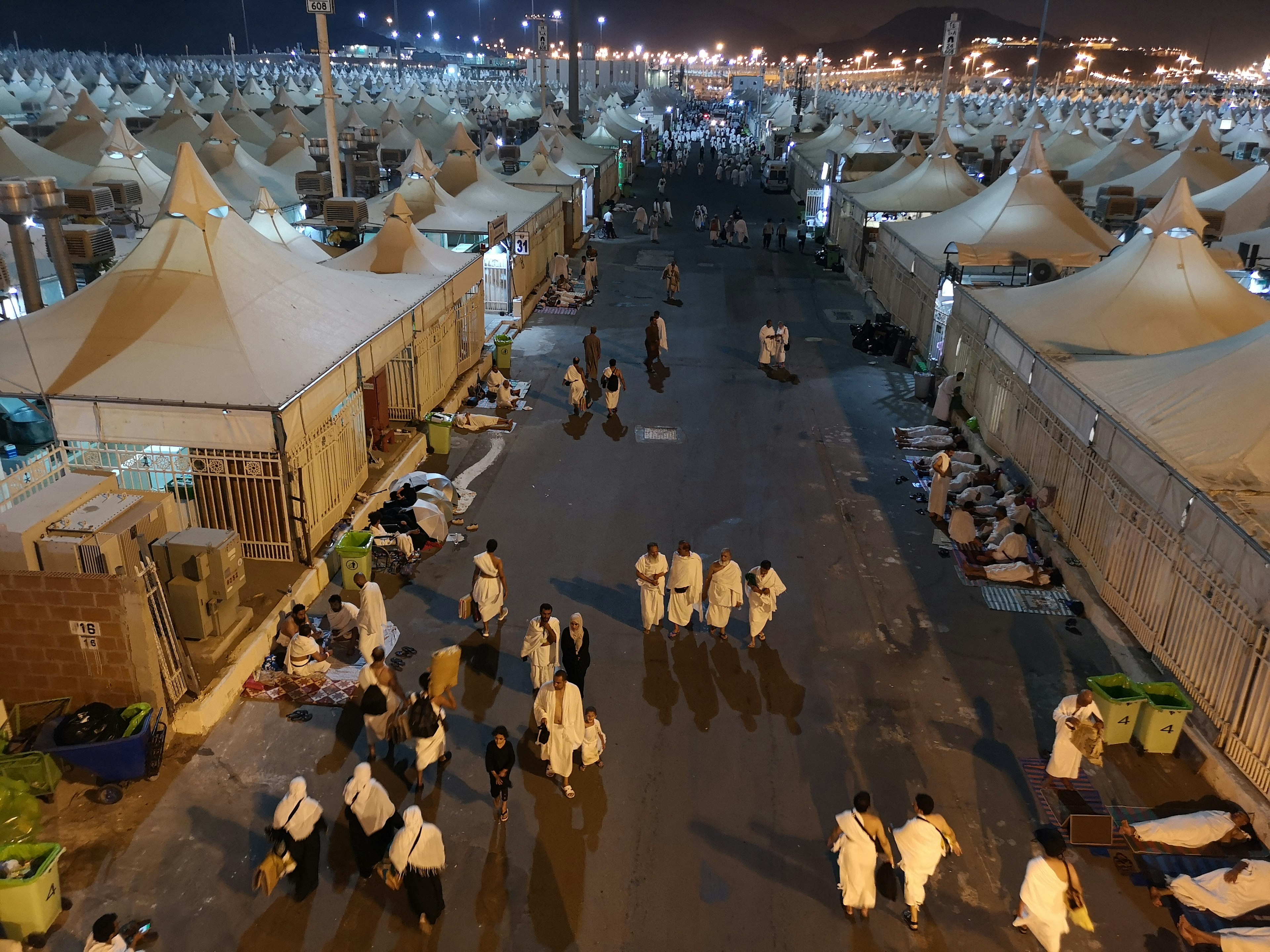 Mina street at night.jpg