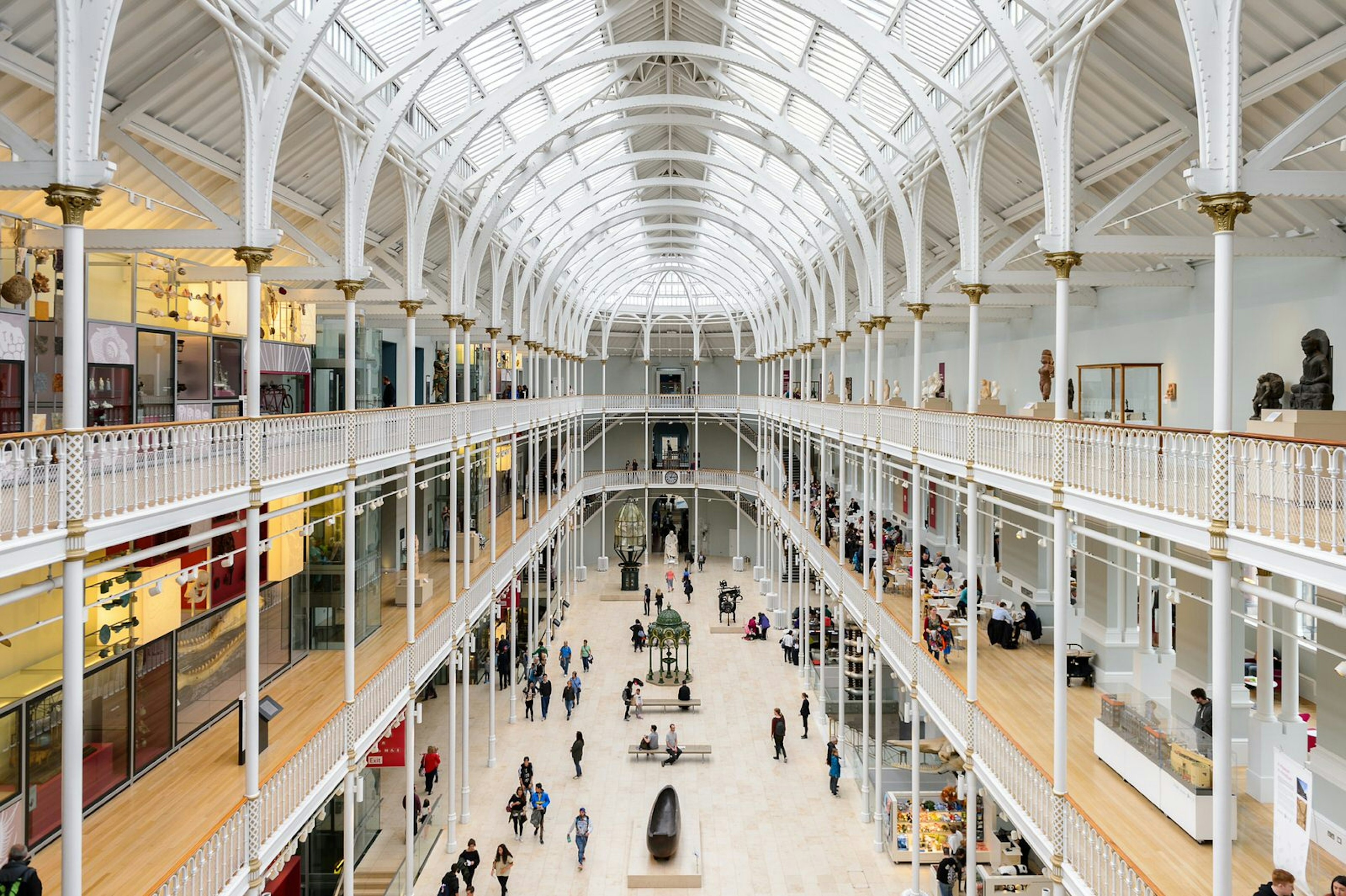 Budget National Museum Edinburgh Britain UK