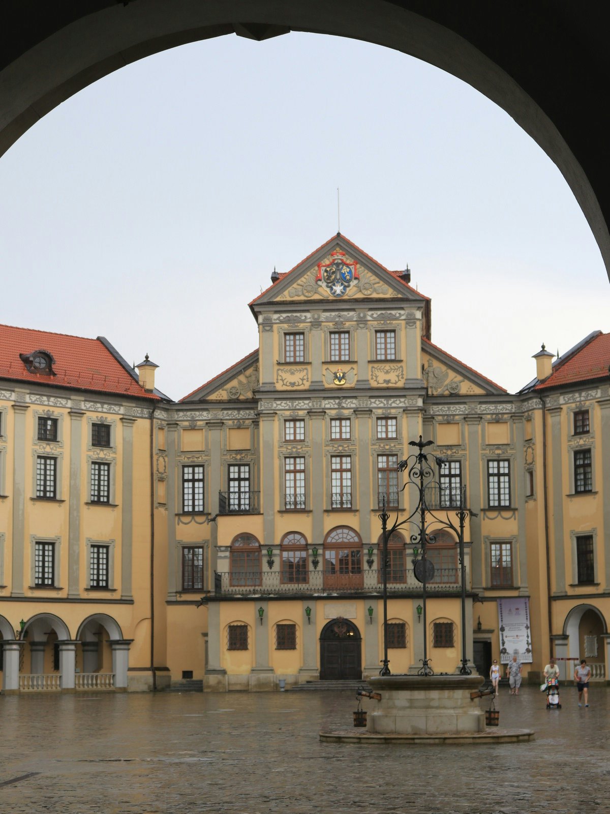 Impressive inner courtyard at Nyasvizh Castle © Greg Bloom / Lonely Planet