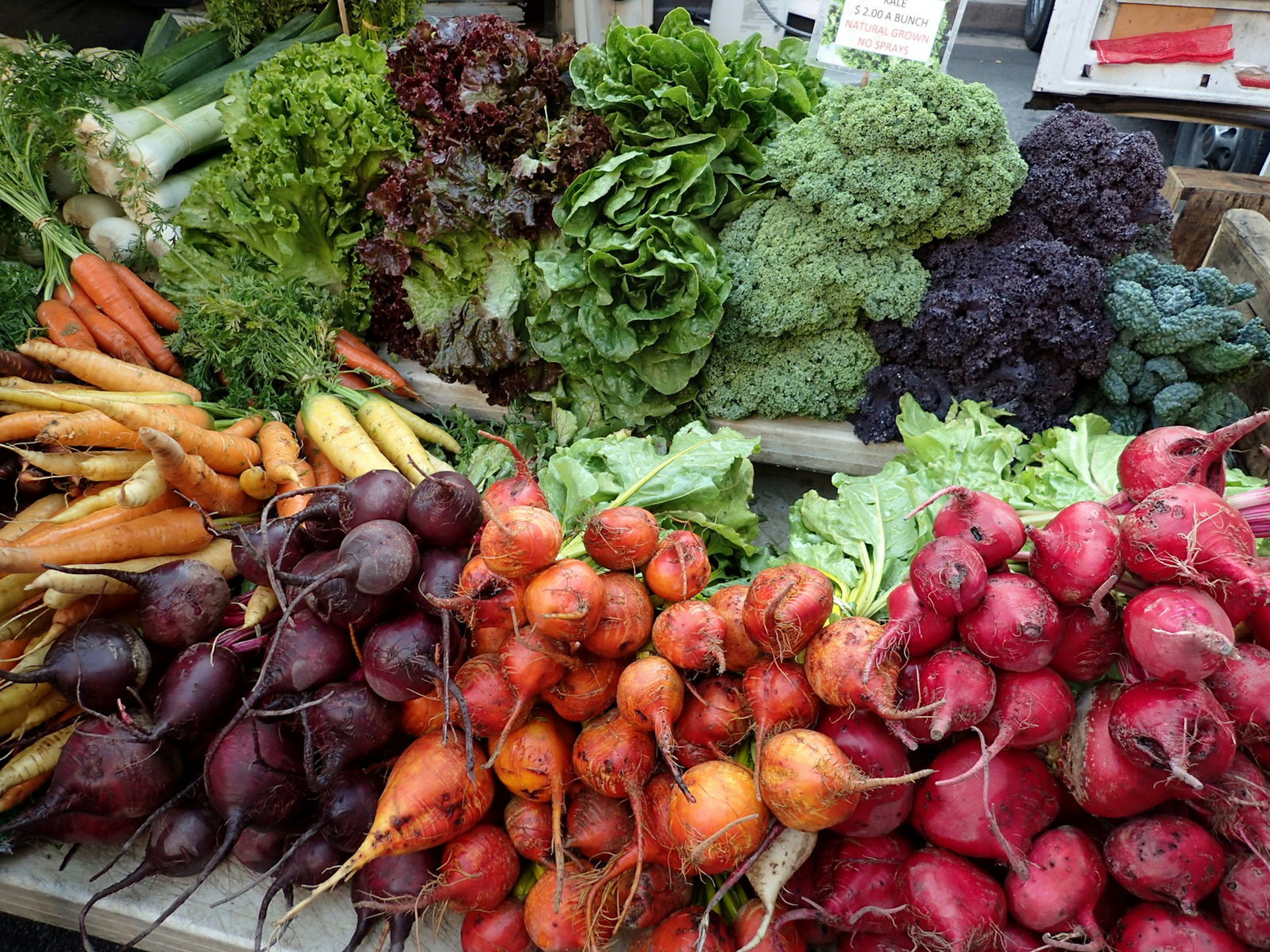 San Luis Obispo's farmers market has been a regular on the city's social calendar for decades © Tim Richards / ϰϲʿ¼