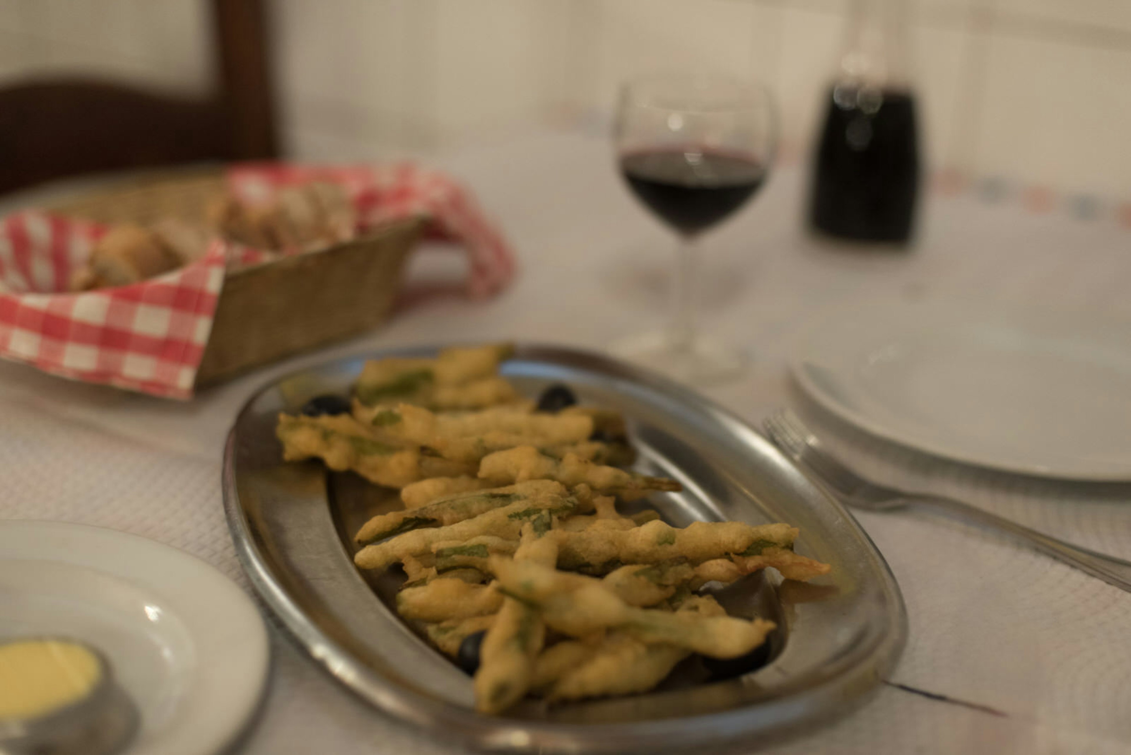 Peixinhos da horta dish served at Varina da Madragoa, Lisbon