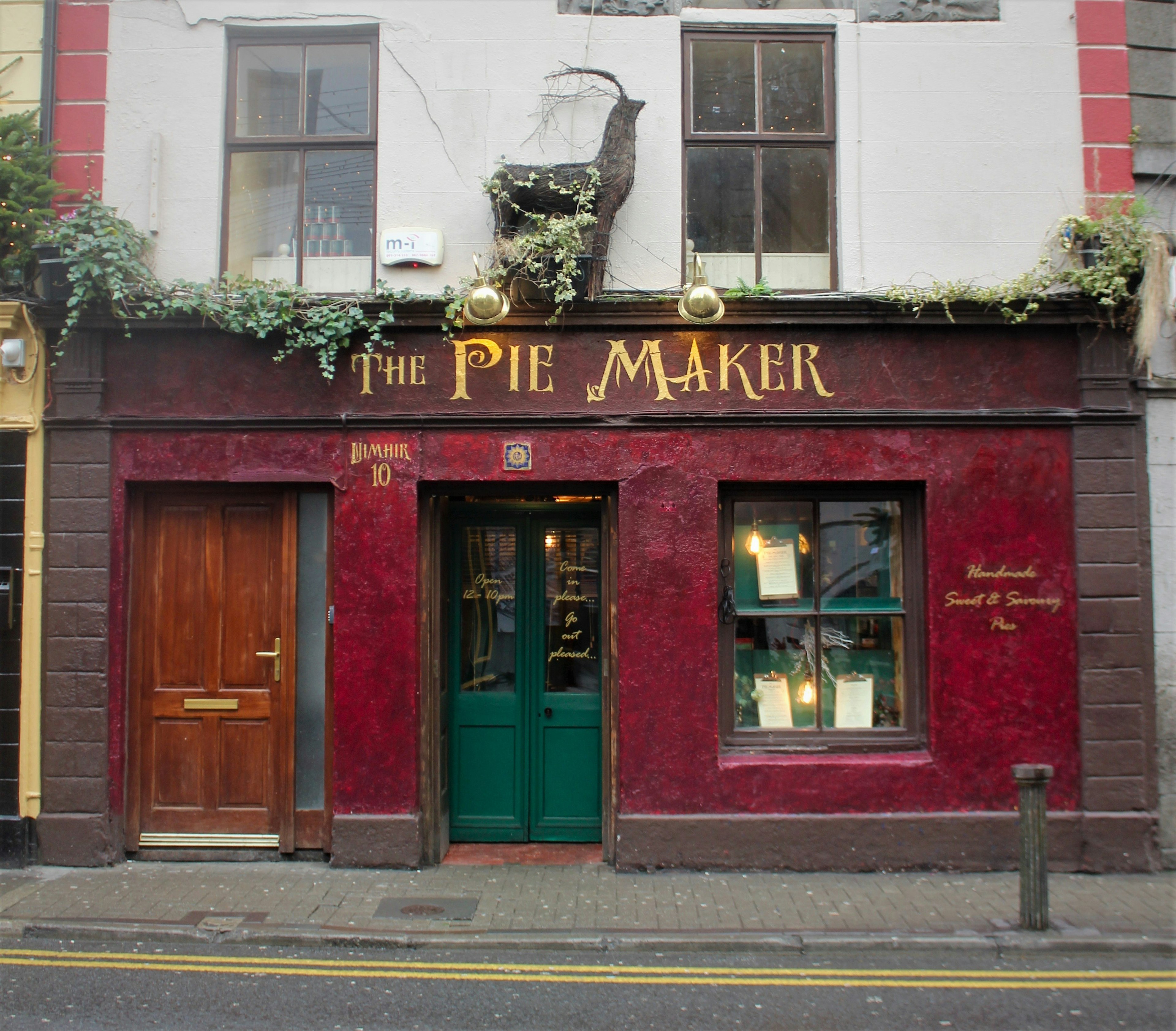 Whether you have a sweet or a savoury tooth, the Pie Maker can help © Vic O'Sullivan / Lonely Planet