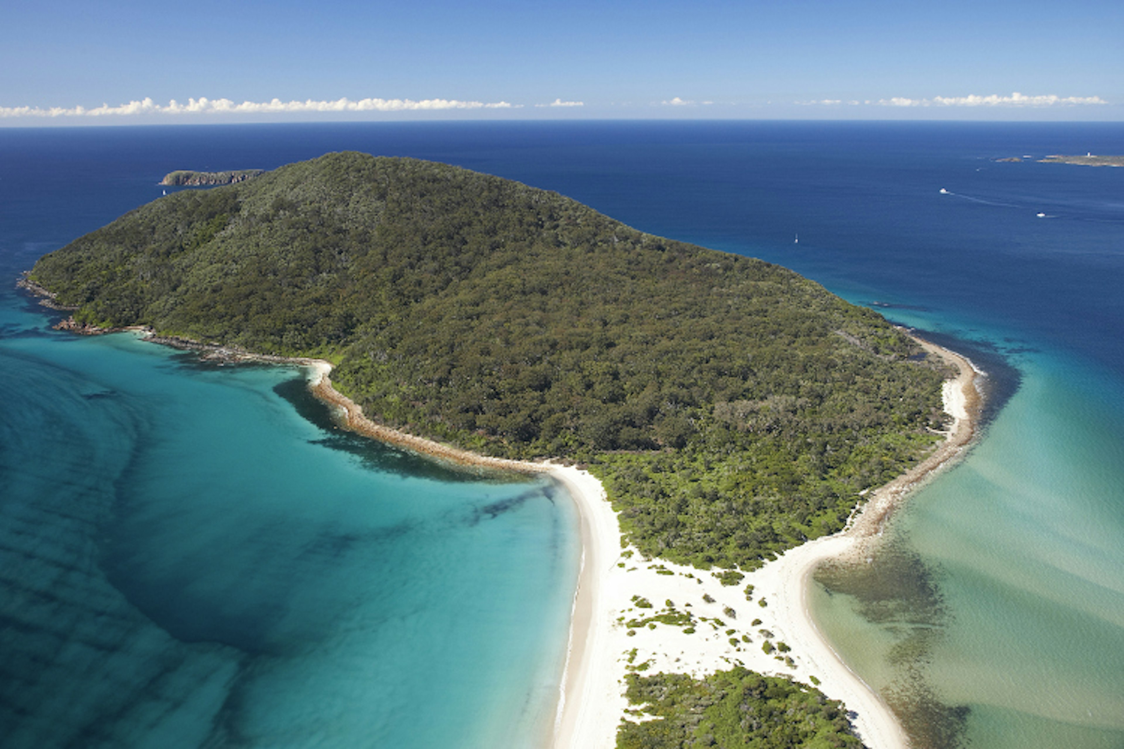 Yacaaba Head entrance to Port Stephen's / Image by David Wall / Getty Images