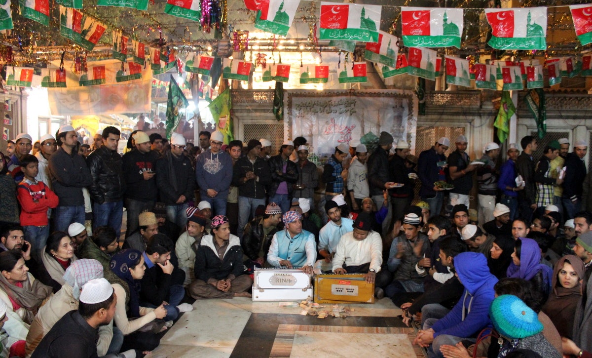 Qawwali singers at the tomb of Hazrat Khwaja Syed Nizamuddin Auliya © Puneetinder Kaur Sidhu / Ĵý