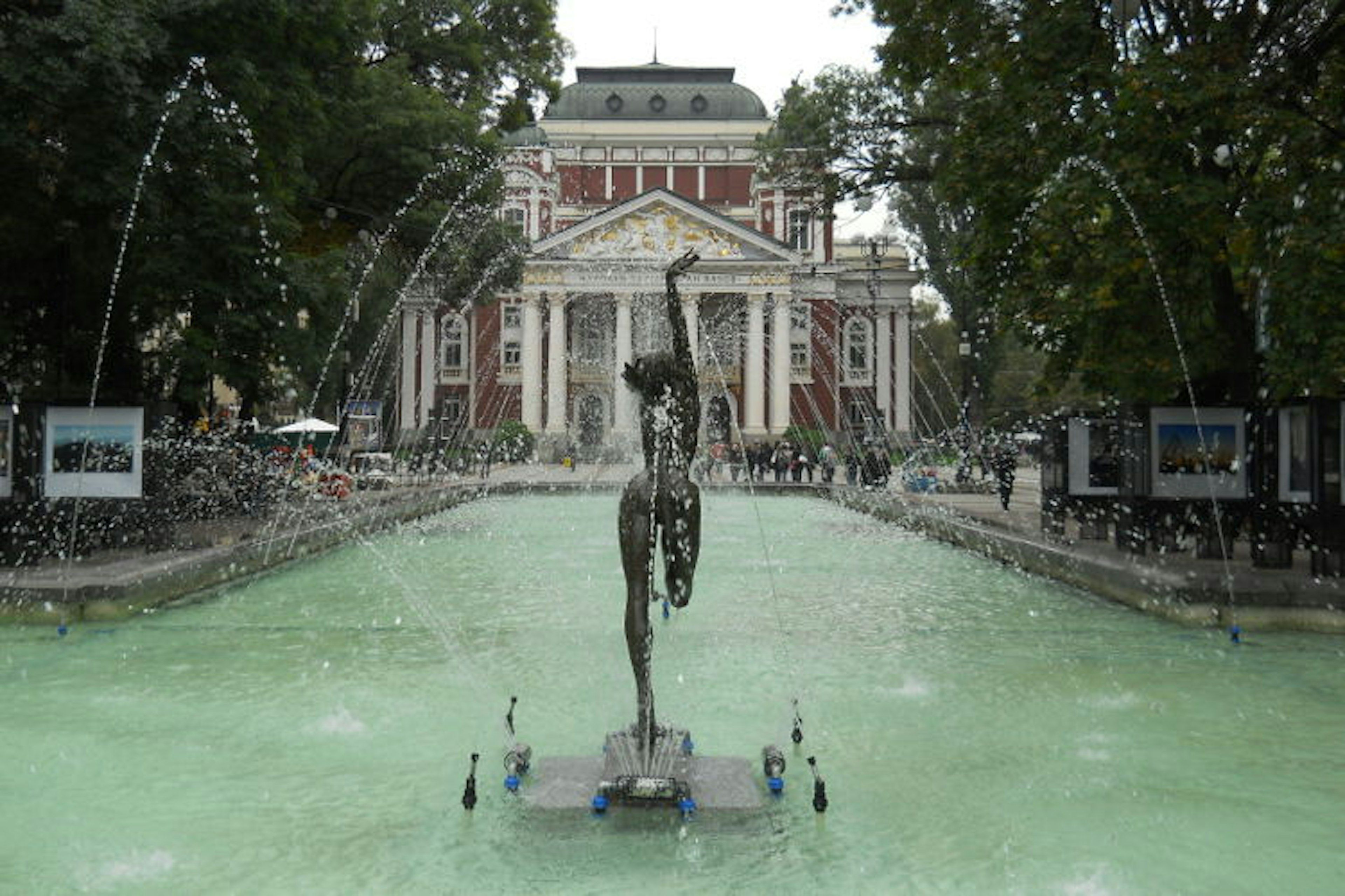 Ivan Vazov National Theatre, Sofia. Image by David Holt / CC BY-SA 2.0