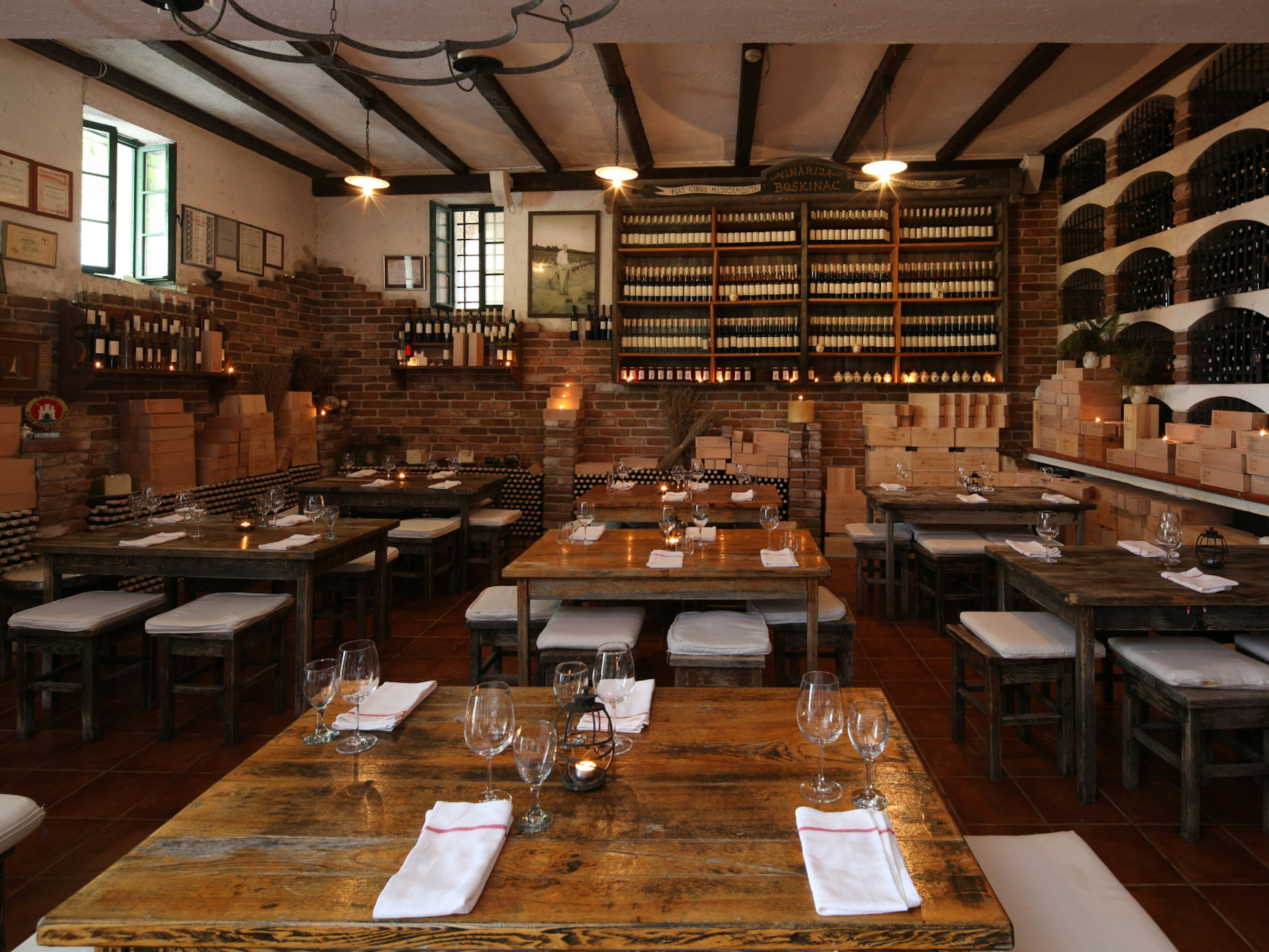 The elegant tasting room at Boskinac Winery