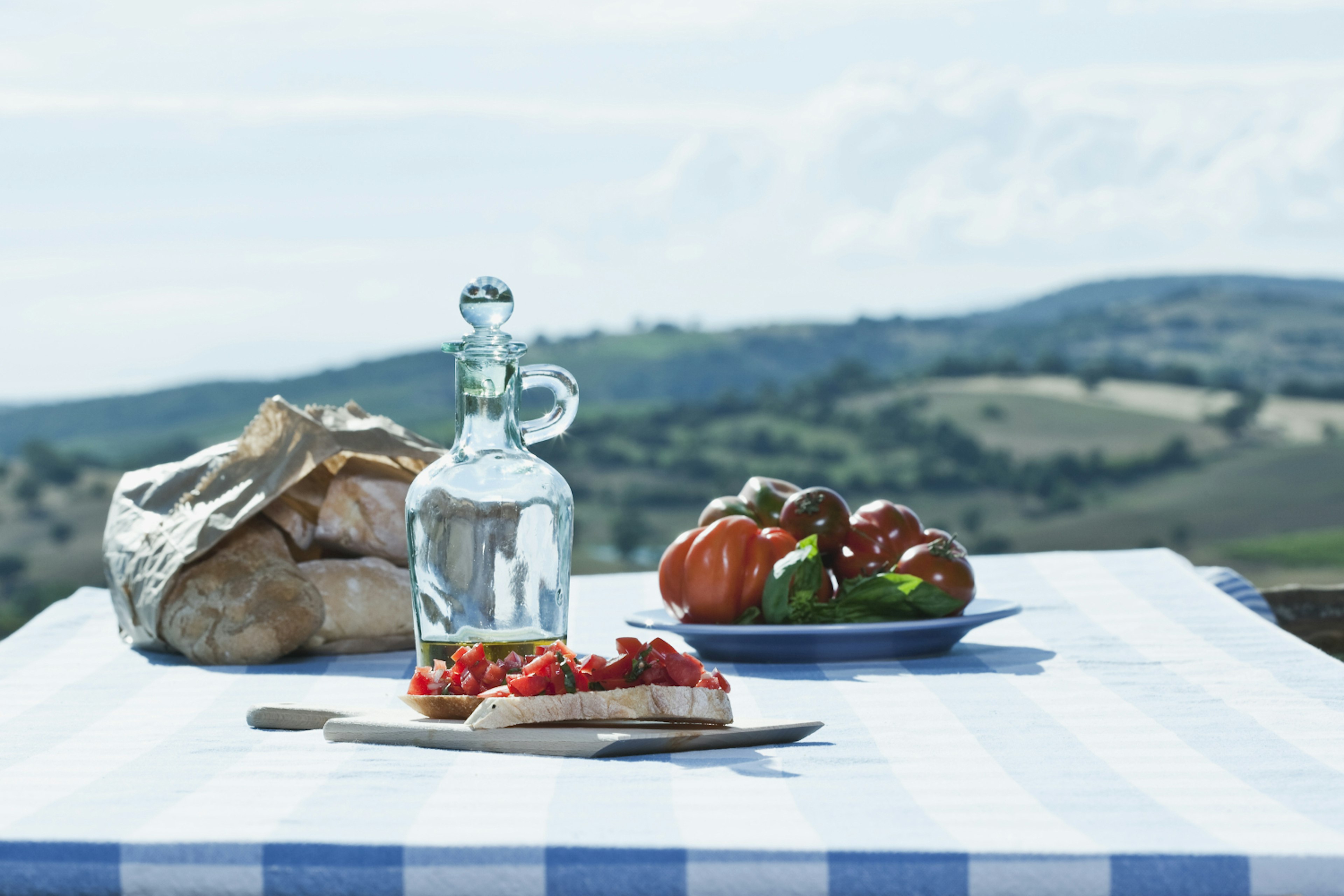 Tuscany combines delicious fresh flavours with breathtaking landscapes