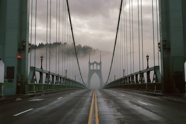 USA-Portland-St-Johns-Bridge-Zeb-Andrews