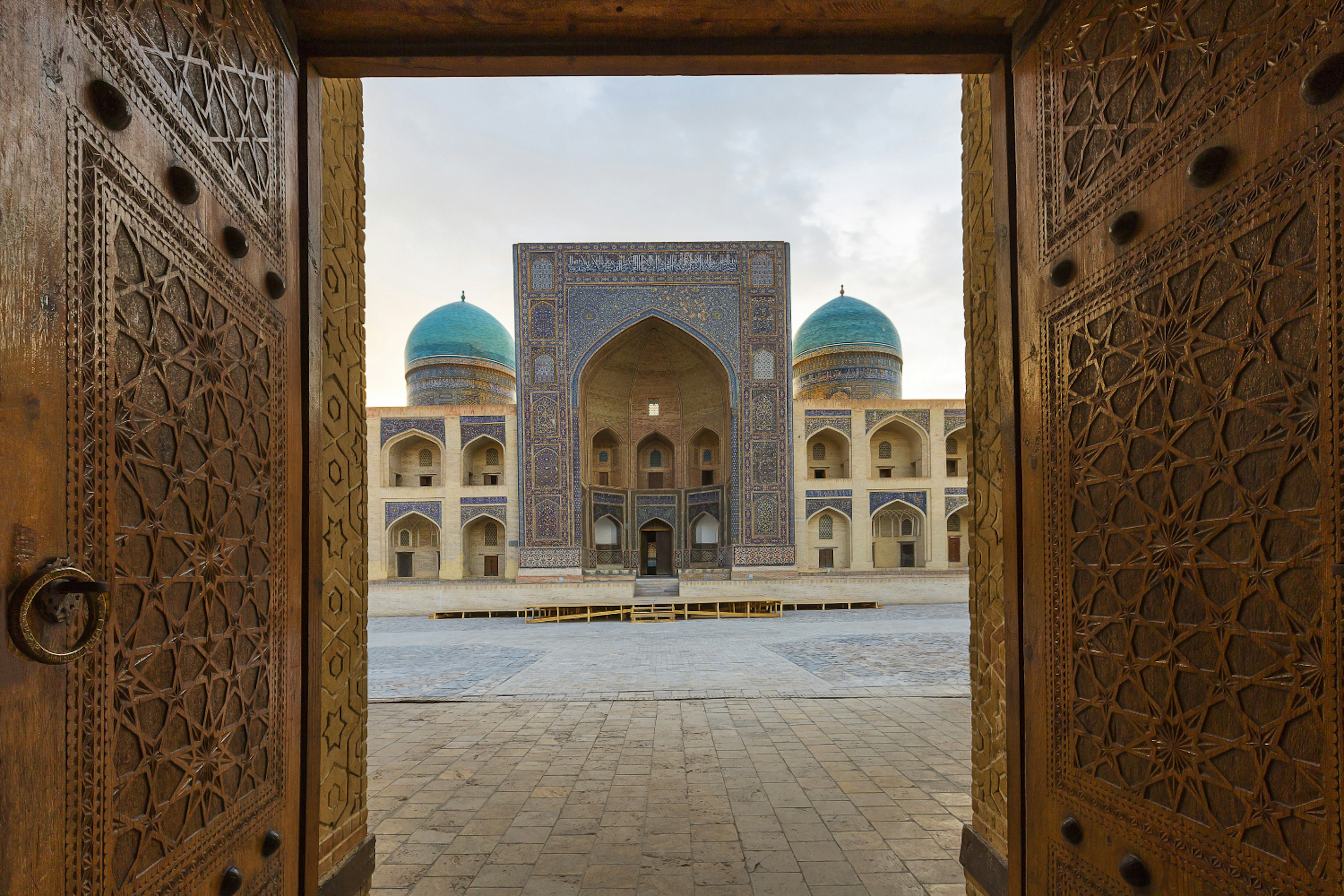 x-default
Madressa, Door Knocker, Bukhara, Carving - Craft Product, Midsection, Tile, Blue, Wood - Material, Brass, Silk, Open, Uzbekistan, Asia, Dome, Door, Road, Thoroughfare, Gate, poi, Silk, Kalon