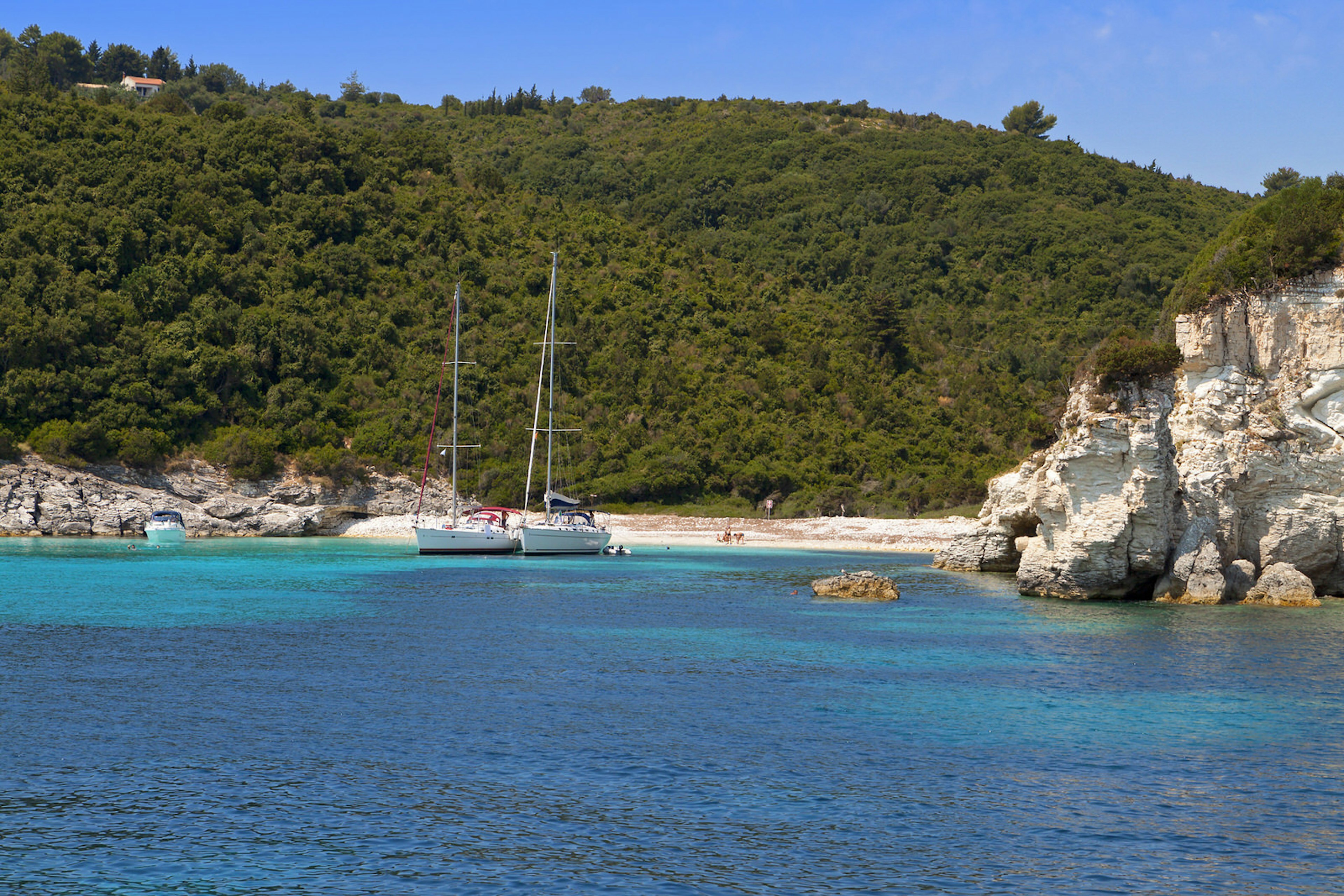 Voutoumi beach on Antipaxi © Panos Karas / Shutterstock