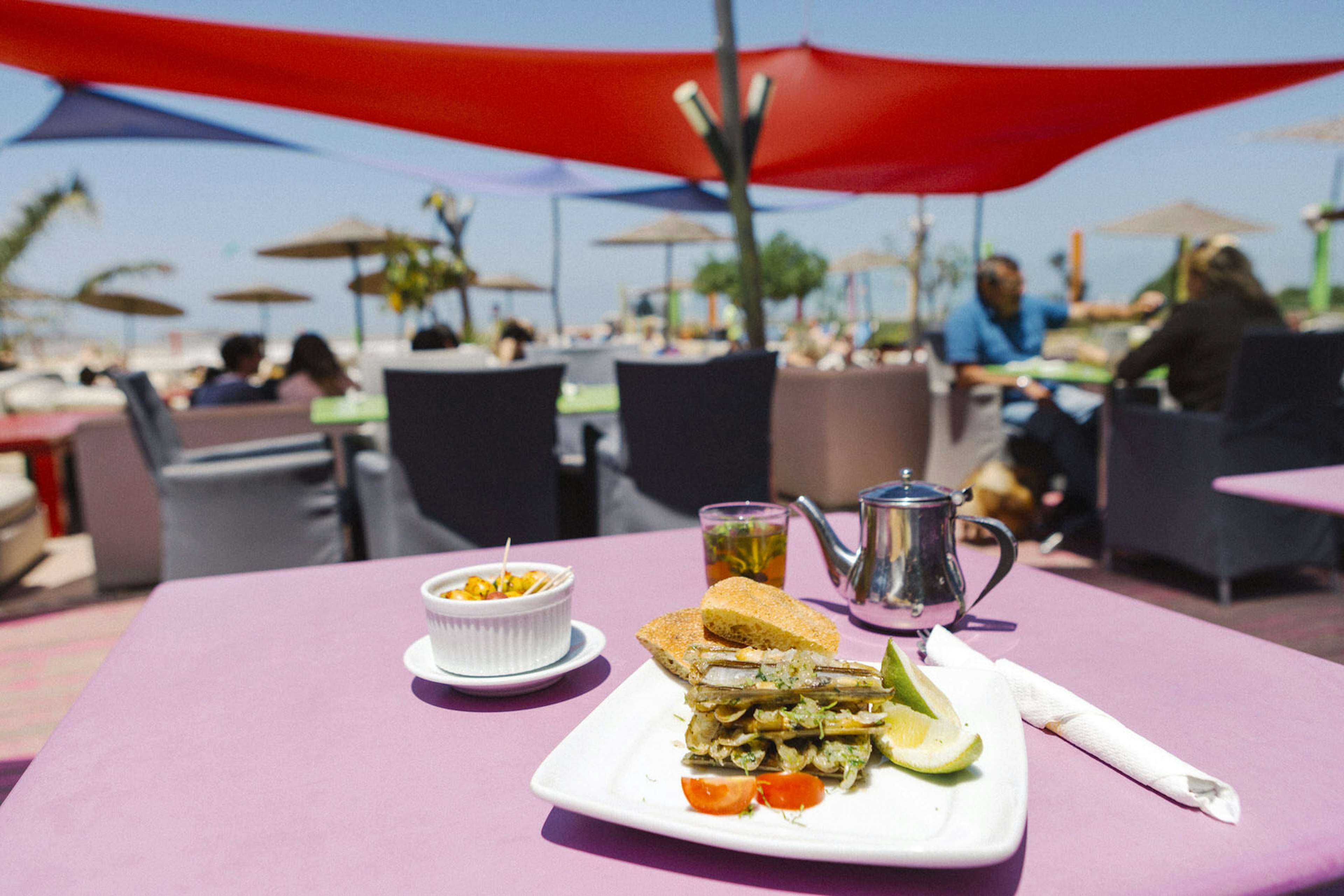 Lunch at Beach and Friends, Essaouira, Morocco © Chris Griffiths / ϰϲʿ¼