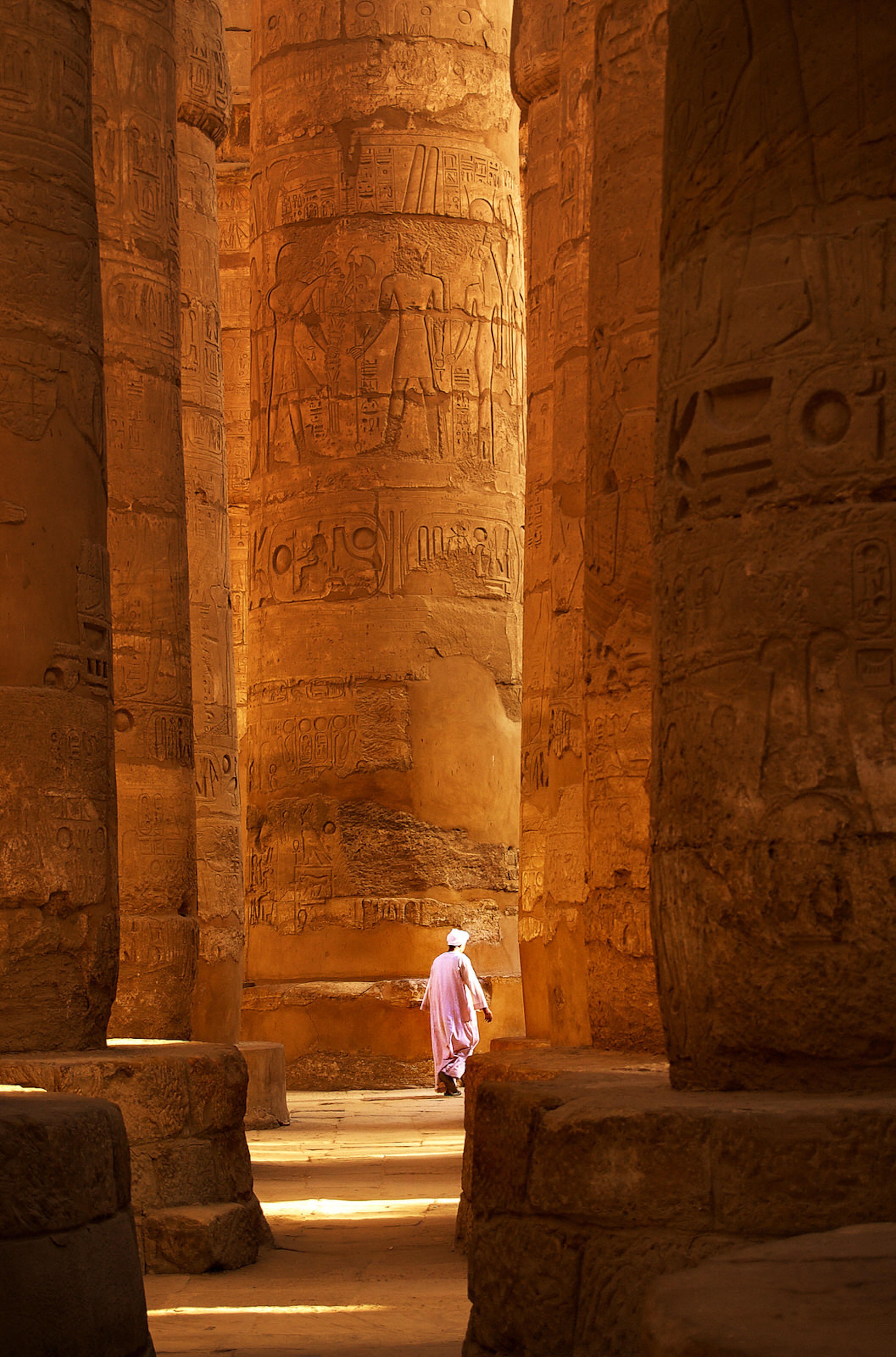 The Great Hypostyle Hall, located within the Karnak temple complex, in the Precinct of Amon-Re. Image by Pablo Charlón / Getty Images