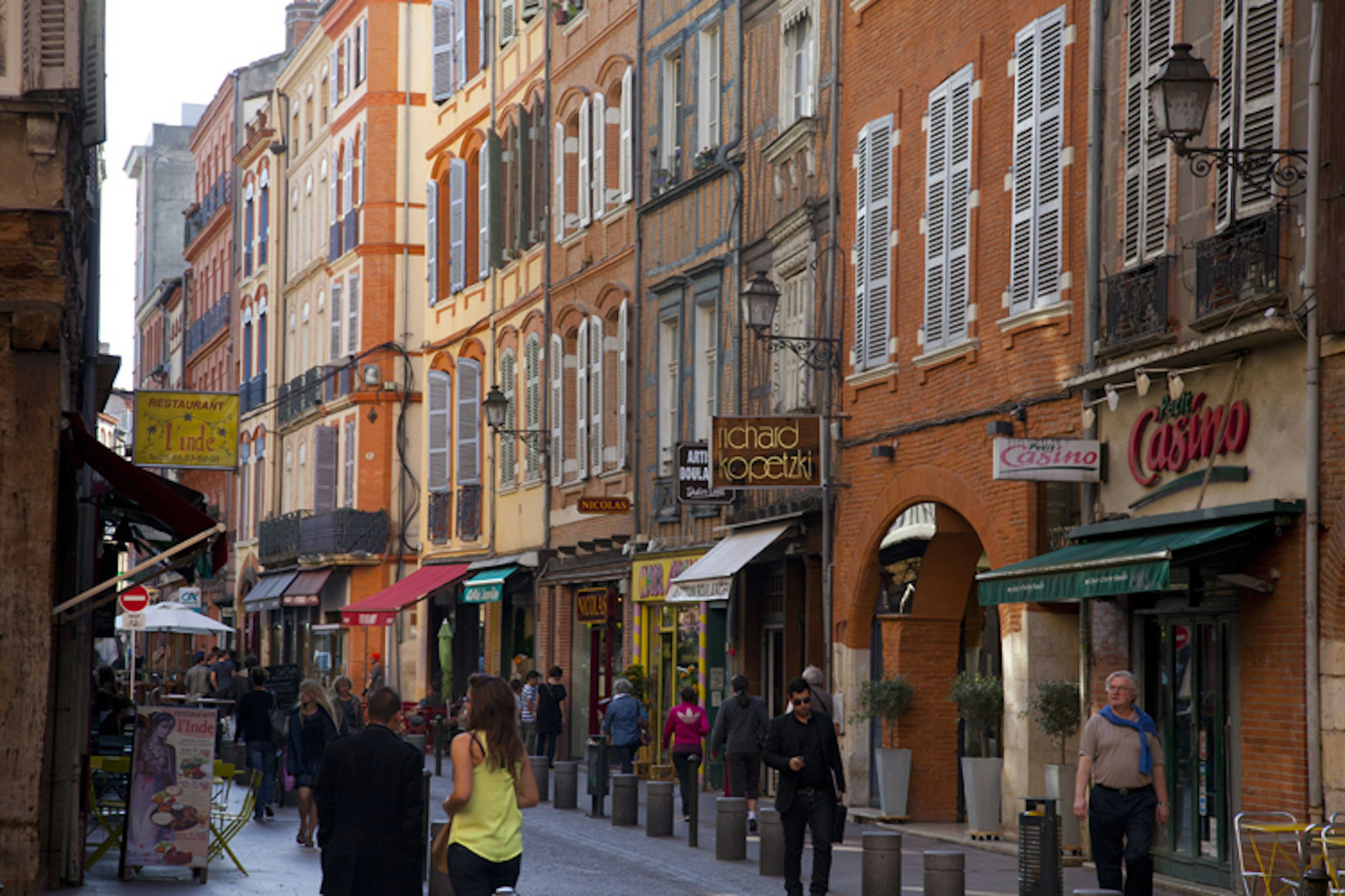 Exploring the old town of Toulouse. Image by Aldo Pavan / Lonely Planet Images / Getty Images.