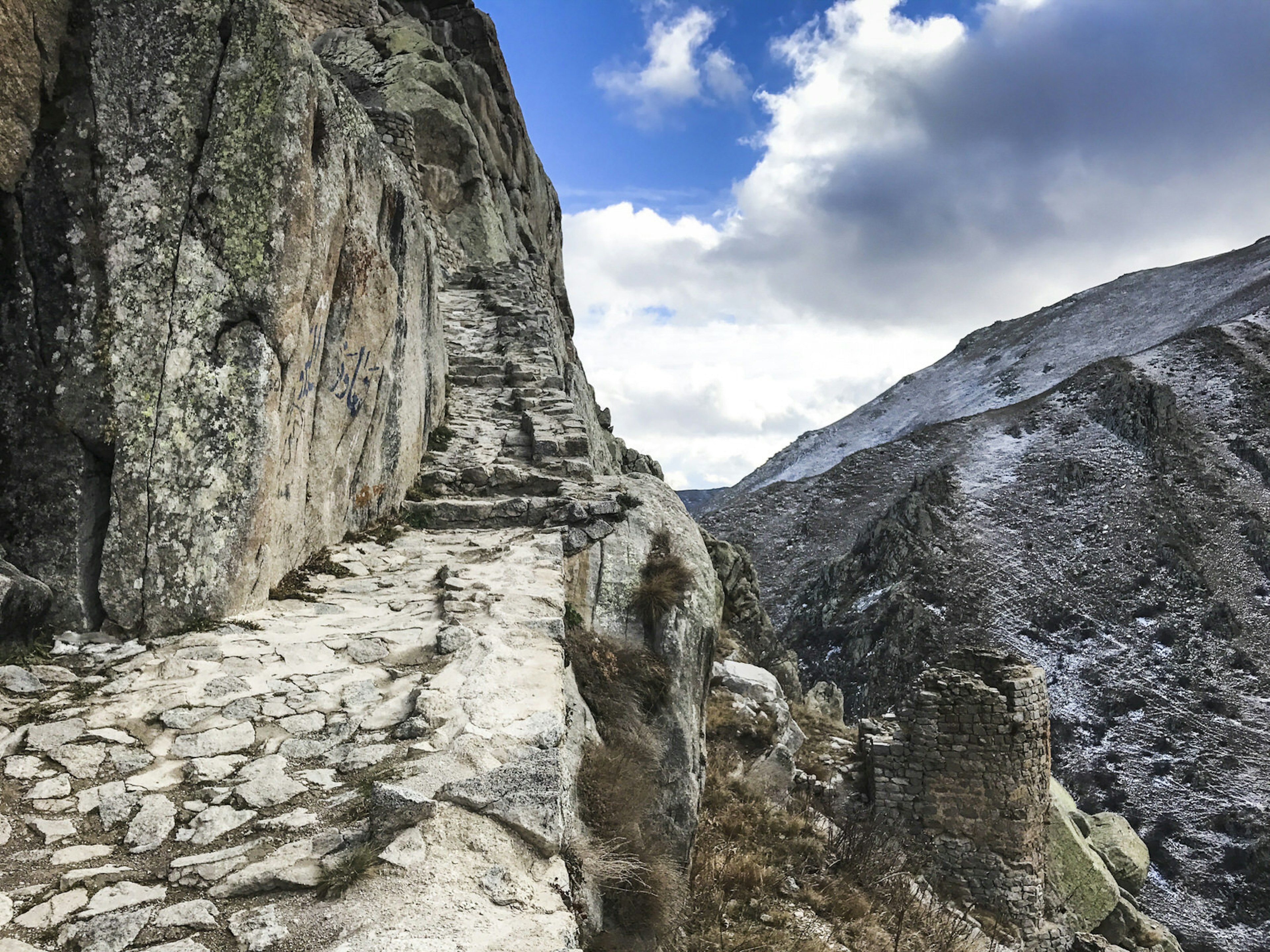 Steep steps lead up to Babak Castle from the village of Kaleybar © Steve Waters / iBestTravel