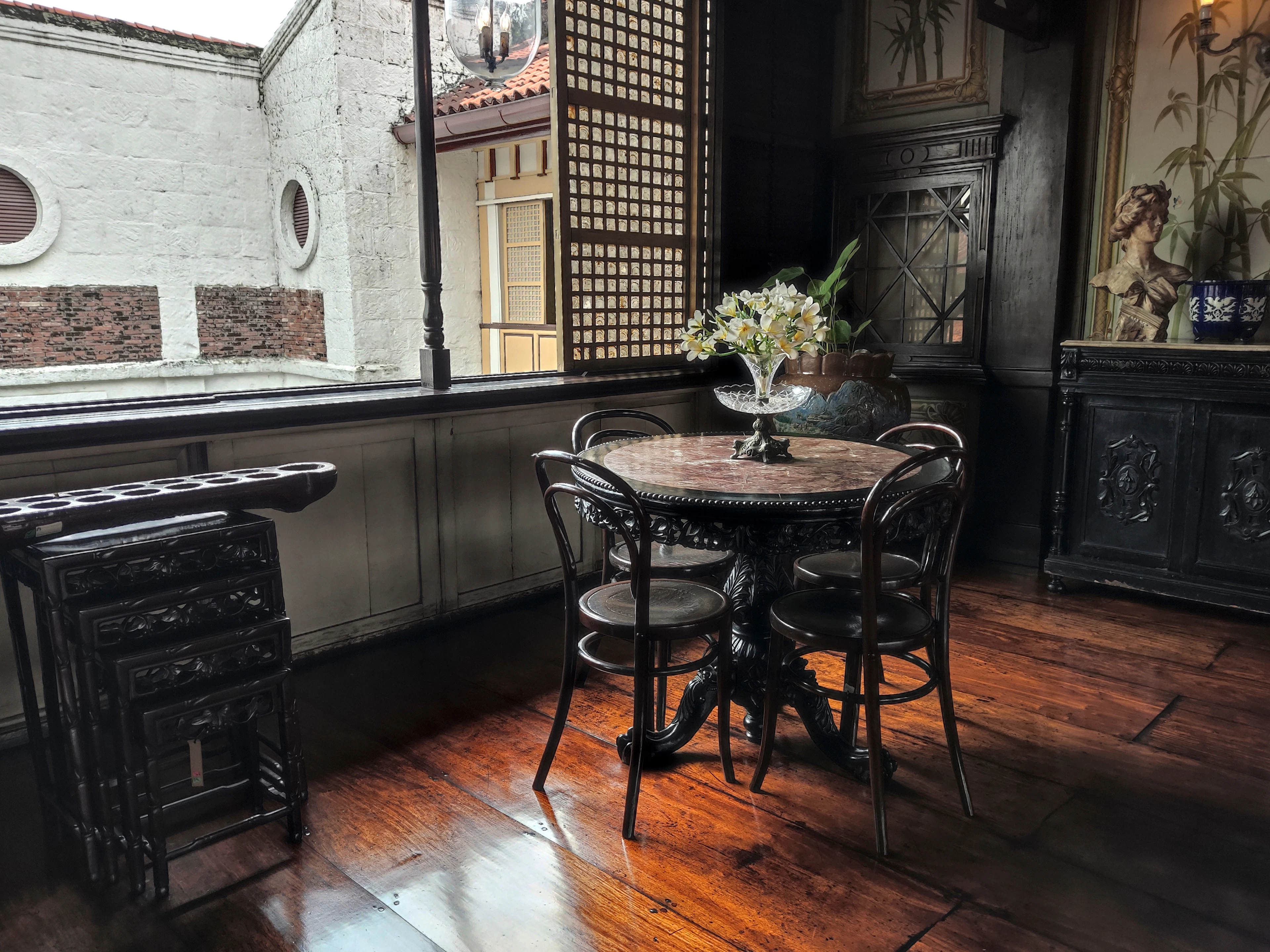 Casa Manila дает представление о том, какова была роскошная жизнь в 19 веке. Тан Ян Сунг/Shutterstock