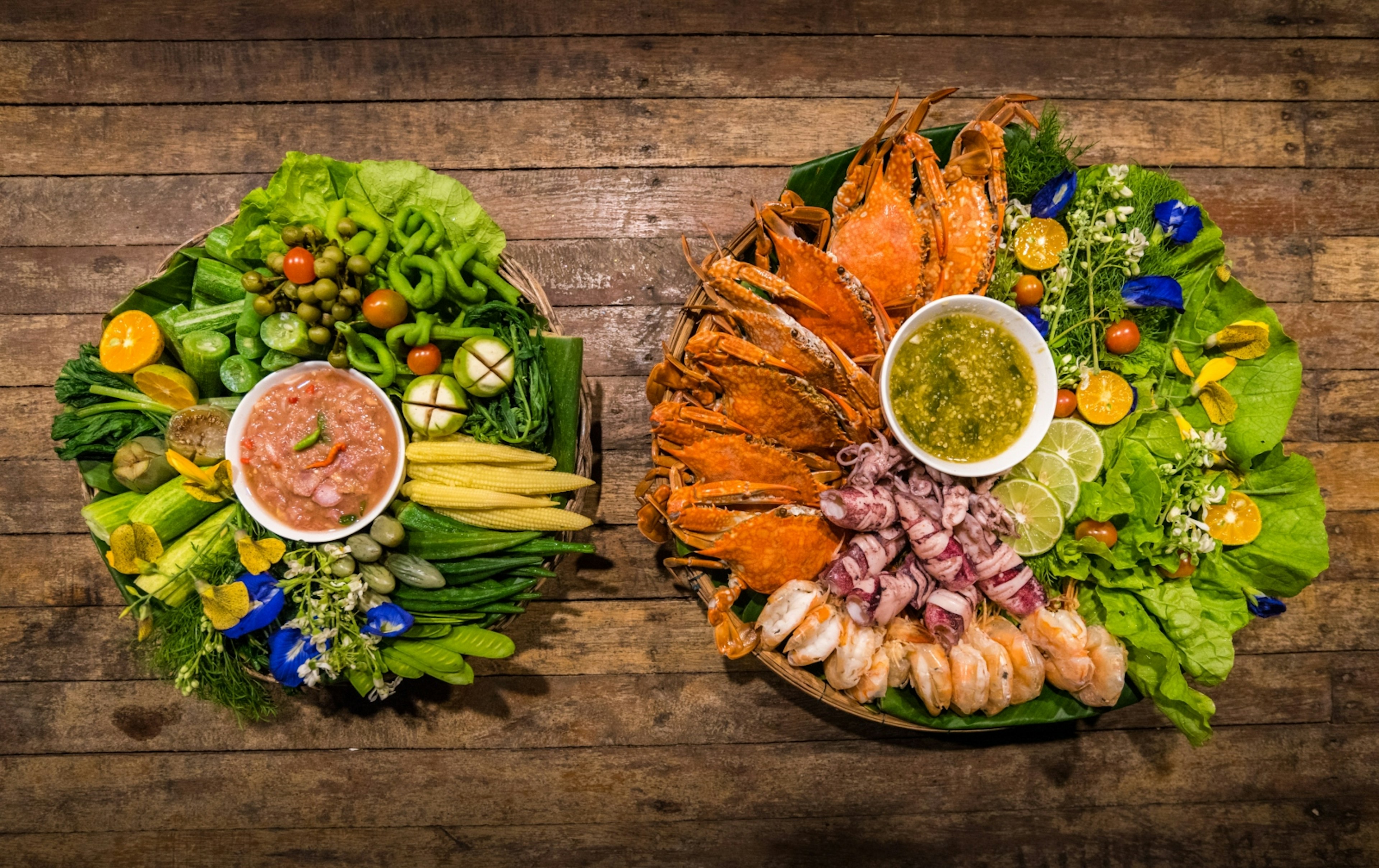 Two plates of nam prik variations © Geet Theerawat / Shutterstock