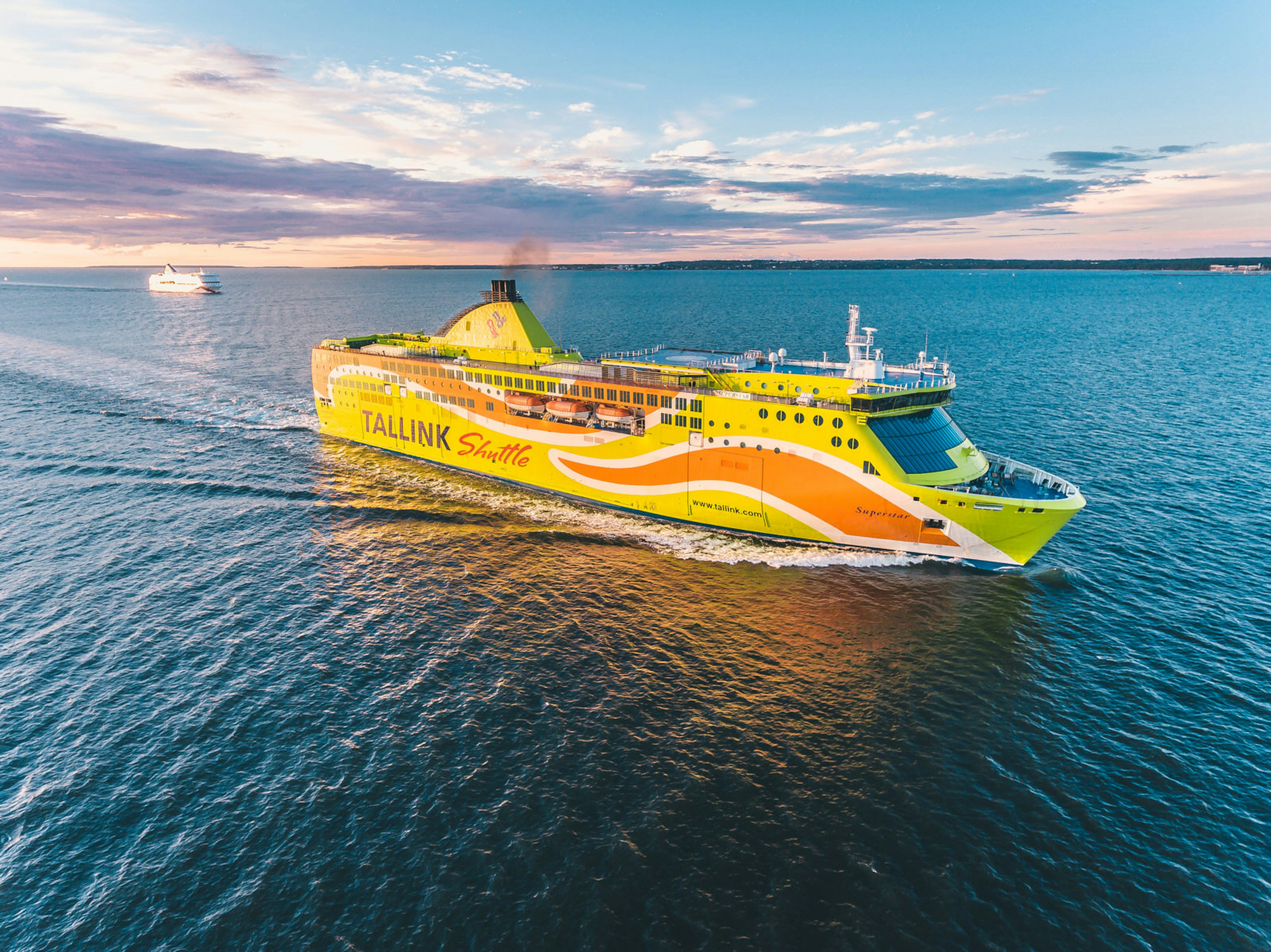 The Tallink Shuttle ferry, sailing on the Baltic Sea © Dmitry Tkachenko Photo / Shutterstock