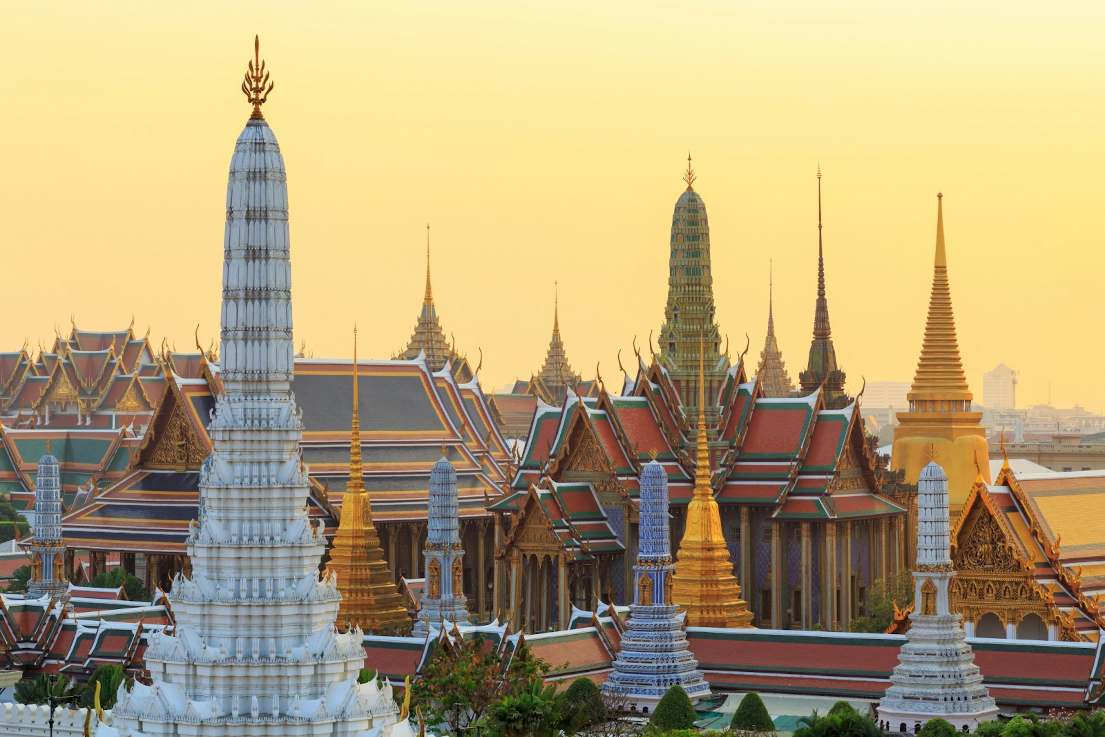 Wat Phra Kaew in Bangkok at sunset © Peera_stockfoto / Shutterstock