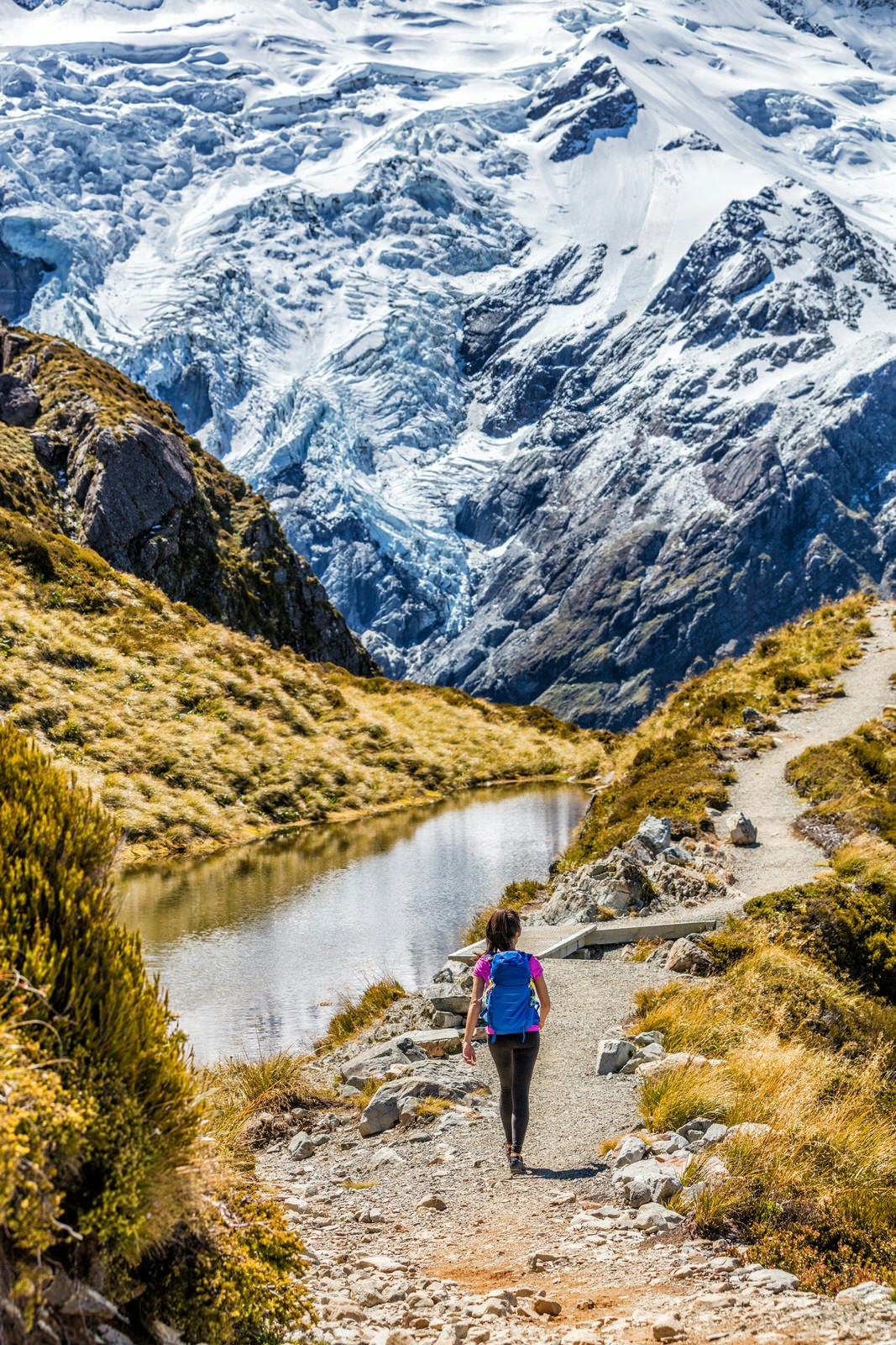 When you're not working, there are plenty of ways to get out and discover this beautiful country © Naruedom Yaempongsa/Ĵý