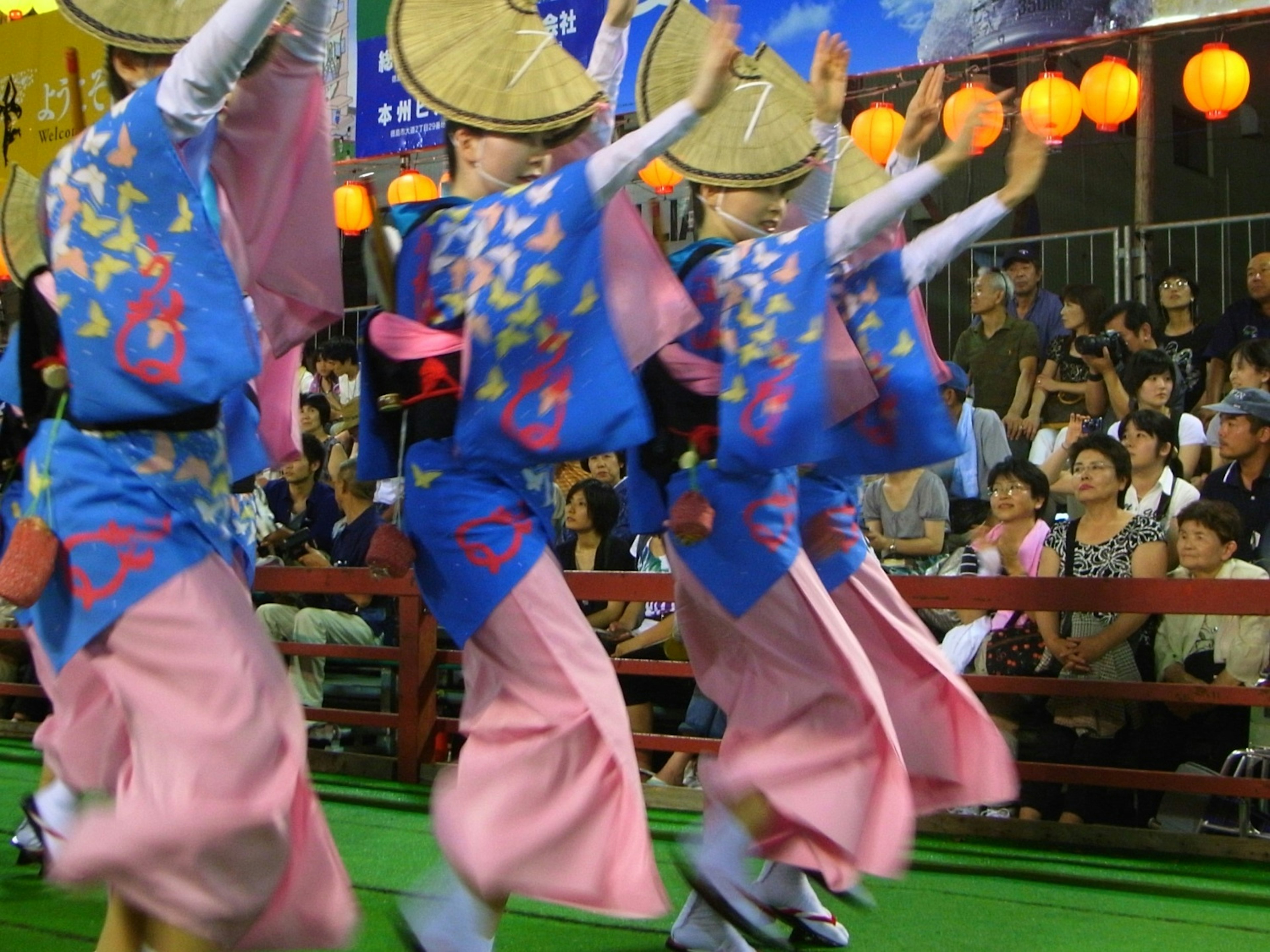 Bon-odori dancers; Best things to do in summer in Japan