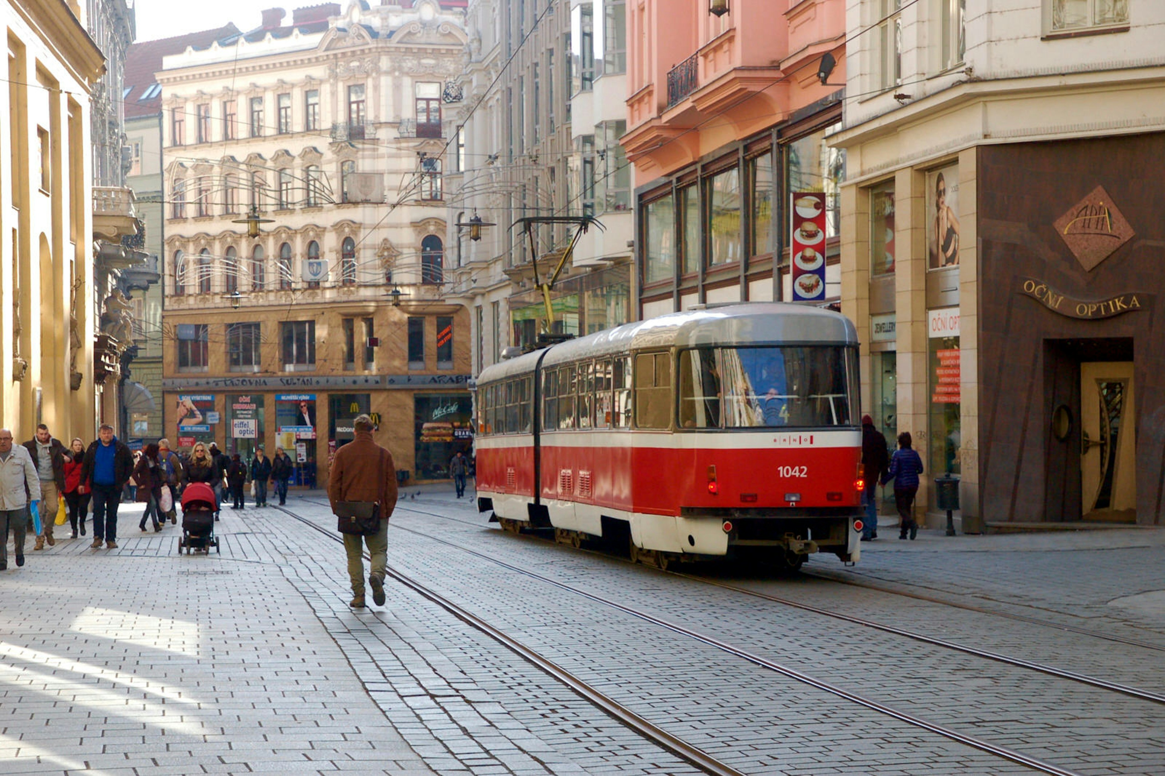 tram-in-brno-1500-cs