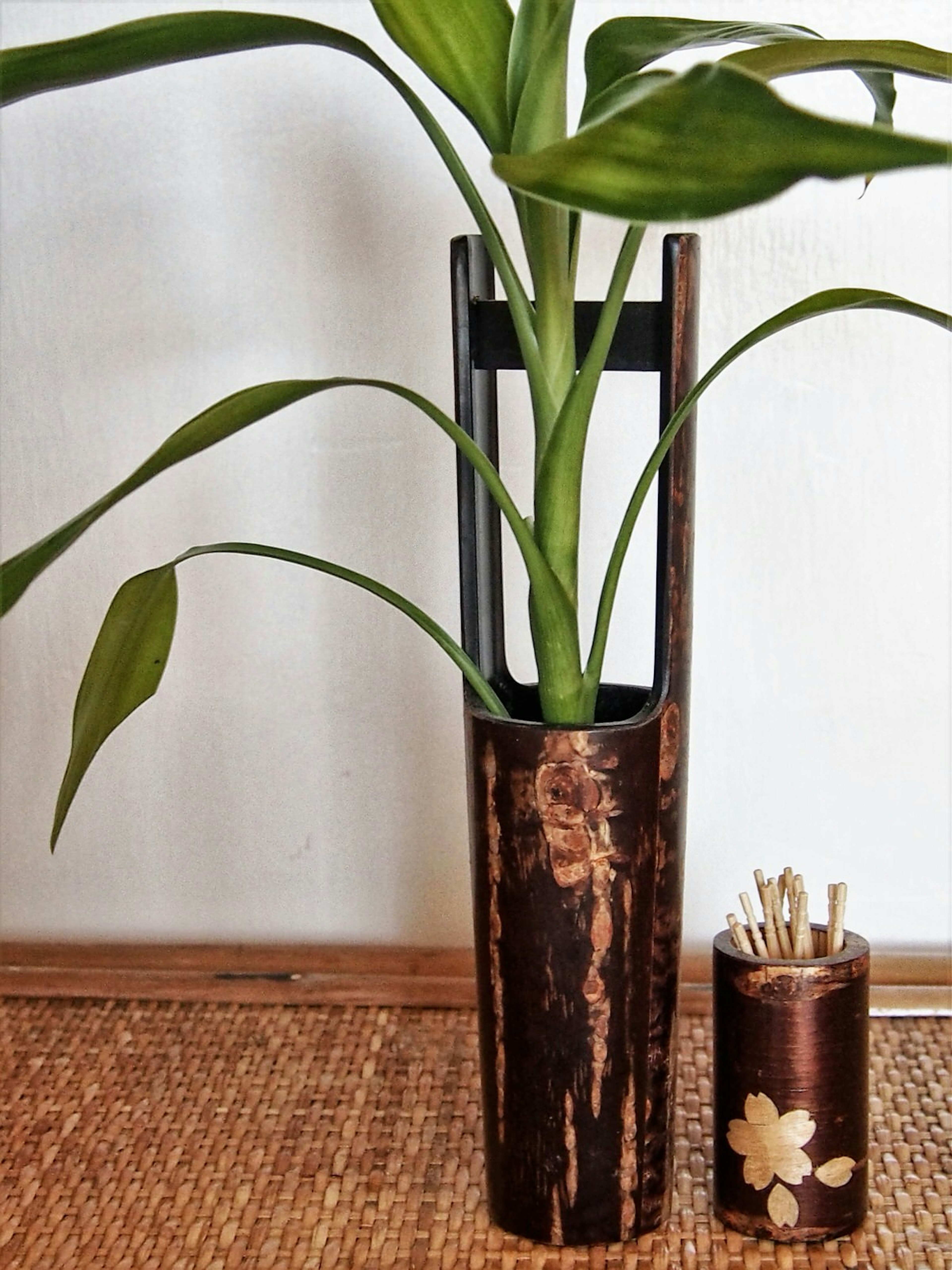 A flower stand and small container made in the traditional kabazaiku style © Manami Okazaki / Lonely Planet