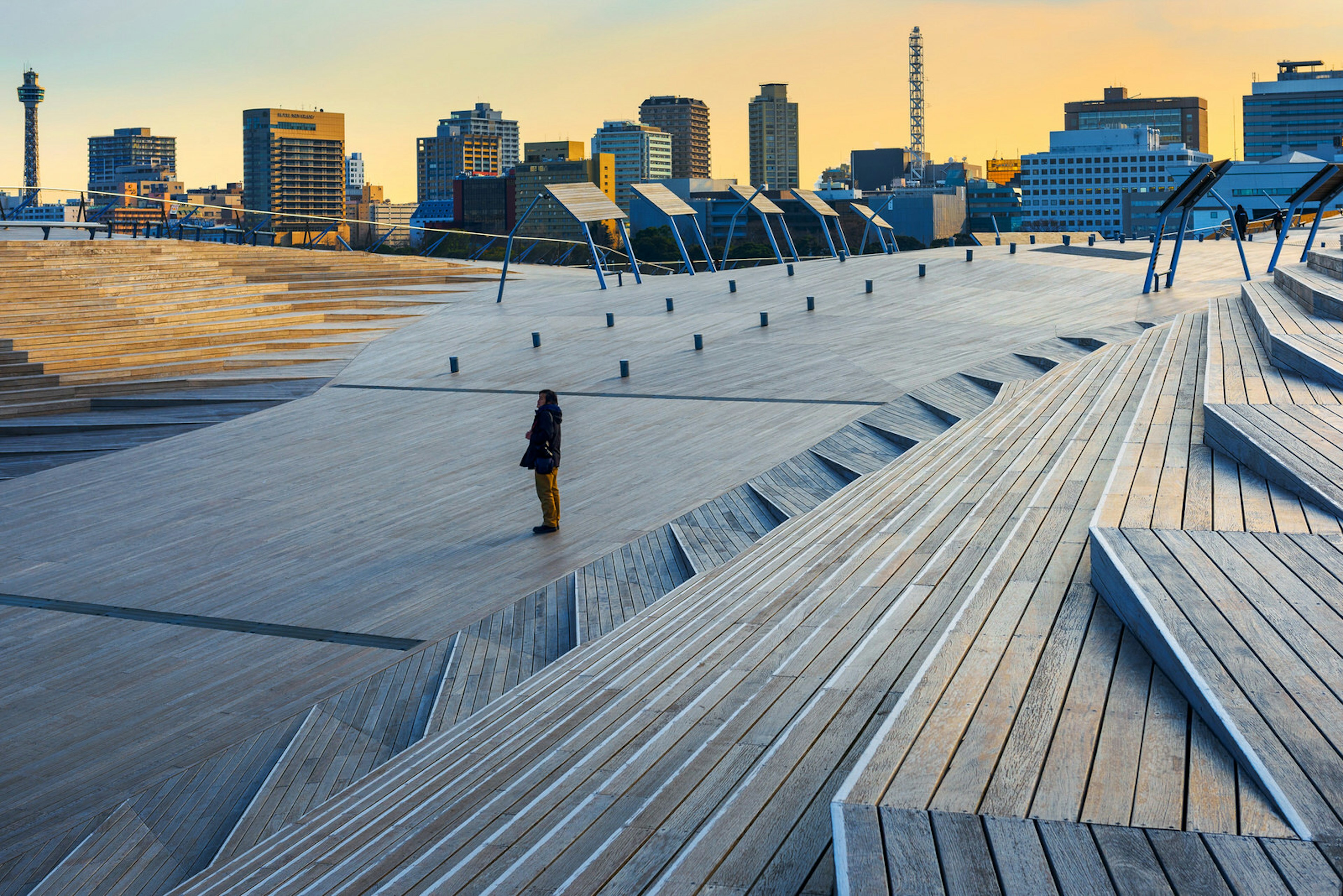 Ōsanbashi International Passenger Terminal promenade, Yokohama