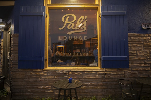September 2024 : "Pal's Lounge" in the Mid-City neighborhood of New Orleans.
Drink : Selfish Lover (Honeysuckle Vodka, Hibiscus, Elderflower)