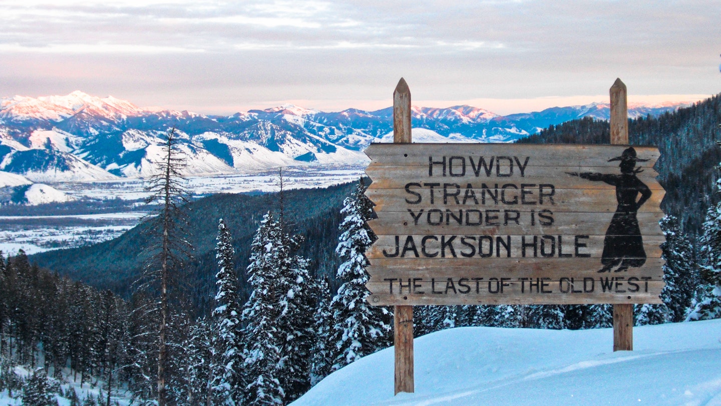 the Jackson Hole welcome sign atop Teton Pass
505160882
Stranger, Wild West, Jackson Hole, Winter, Snow, Sign, howdy, jackson wyoming
Jackson Hole Sign- Winter - stock photo
the Jackson Hole welcome sign atop Teton Pass