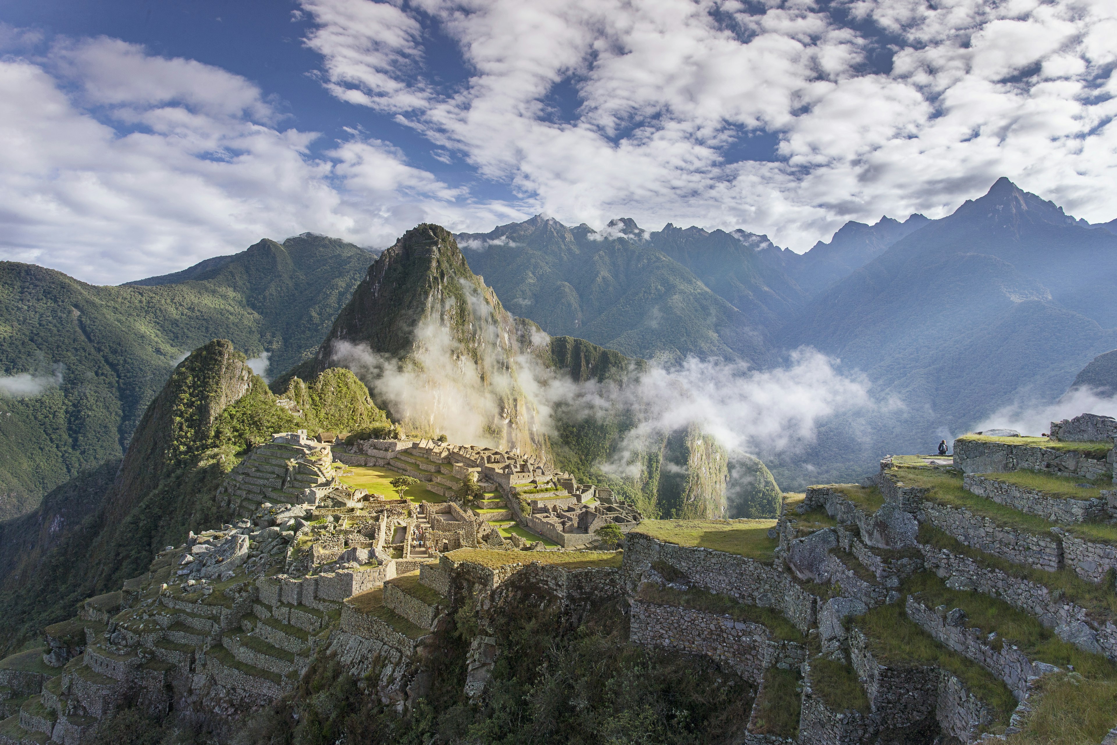 Overview of 15th-century Inca city of Machu Picchu.