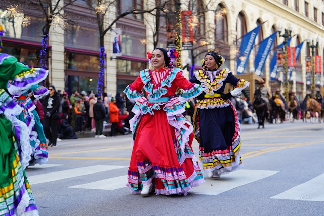 House of Guatemalan Culture Casa de la Cultura Guatemalteca en Chicago participated and danced in 2023 Chicago Thanksgiving Parade.