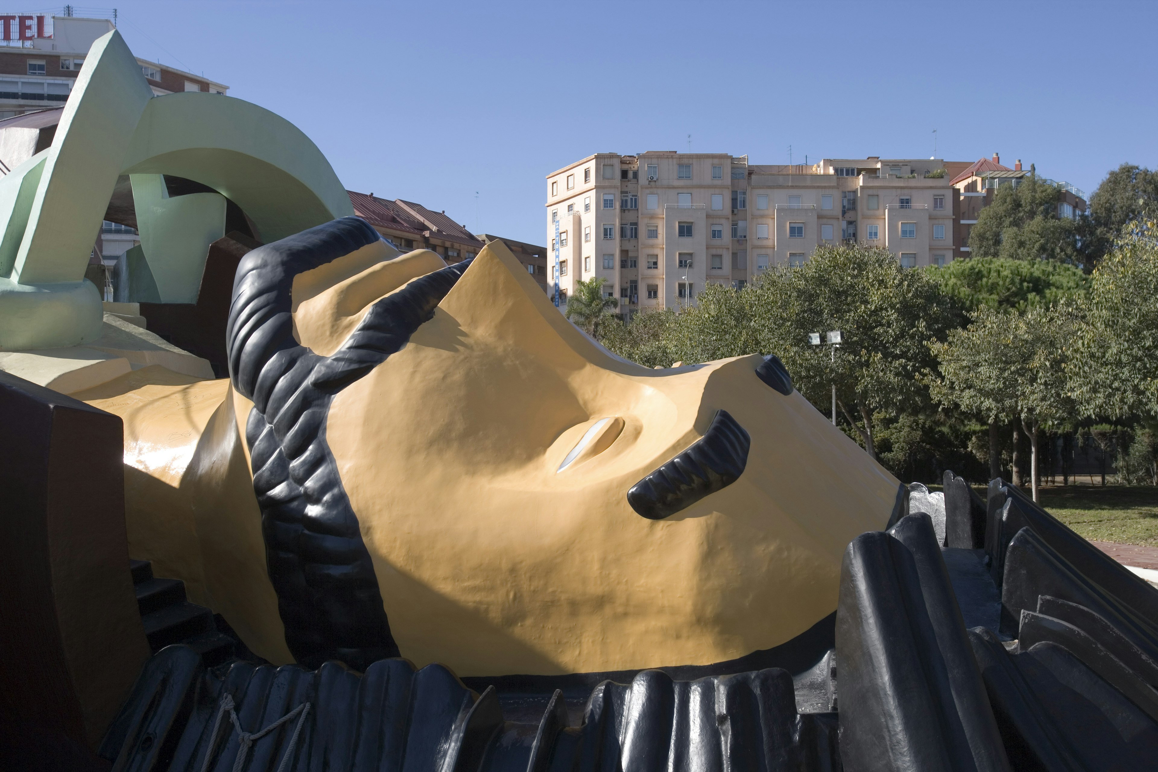 Giant Gulliver statue, Parque Gulliver, Turia River bed.