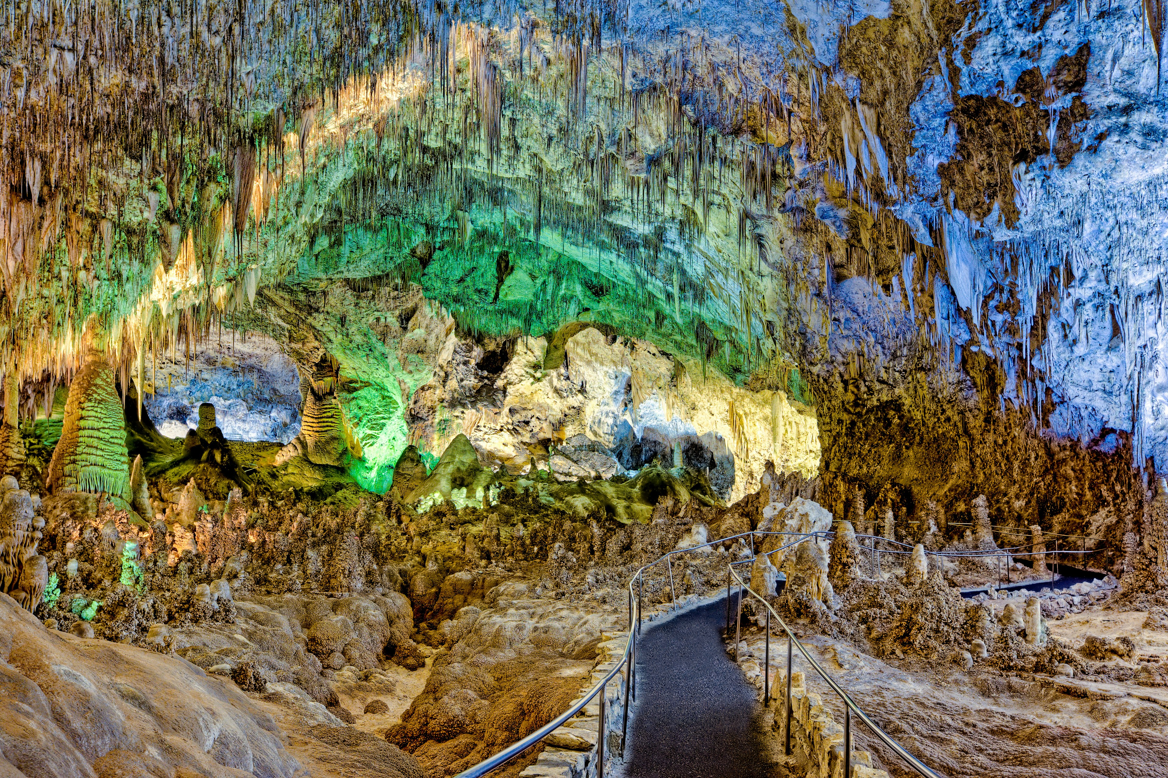 Pathway through the Big Room, Carlsbad Caverns, New Mexico.