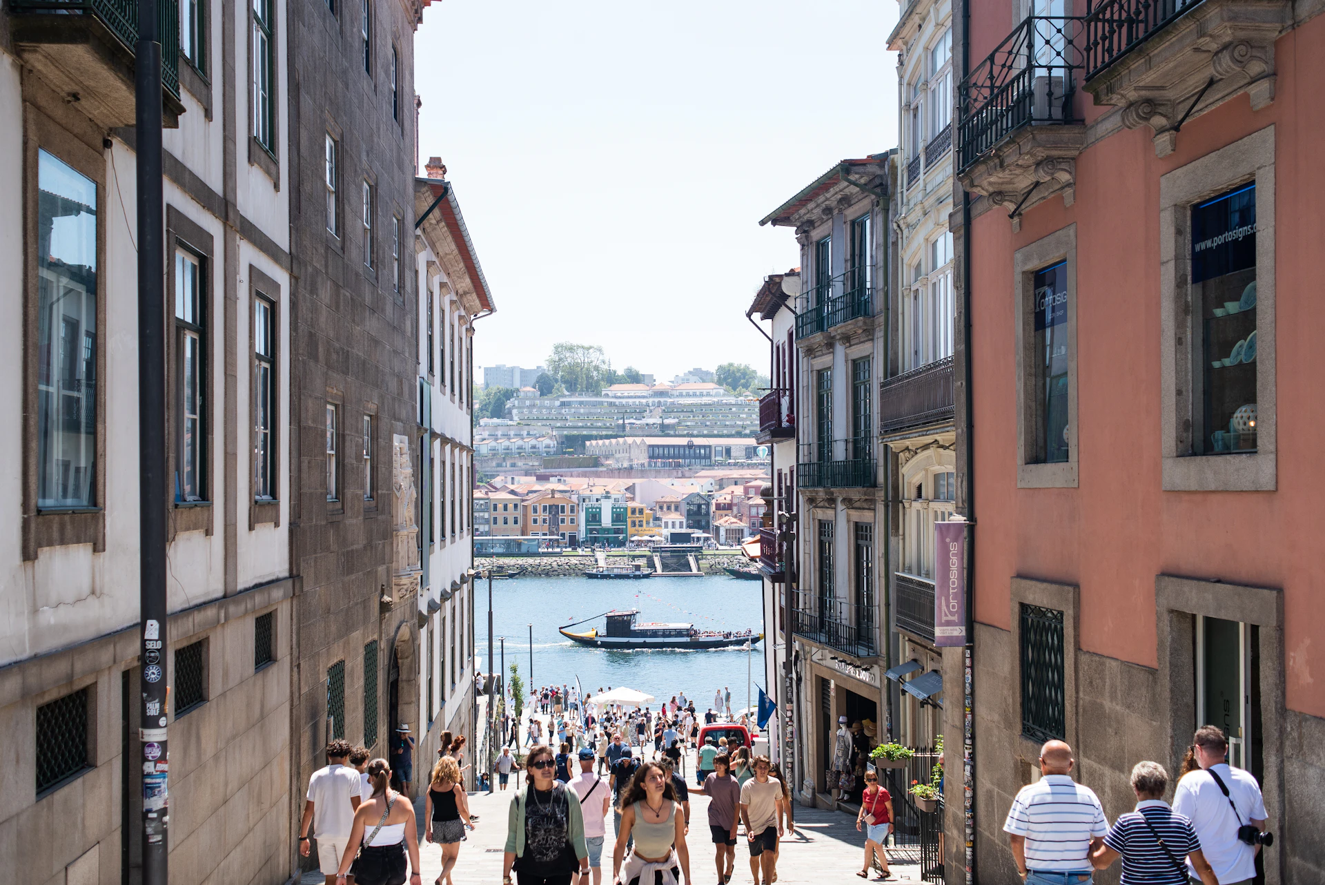 August 2024: Street scenes, daily life Porto