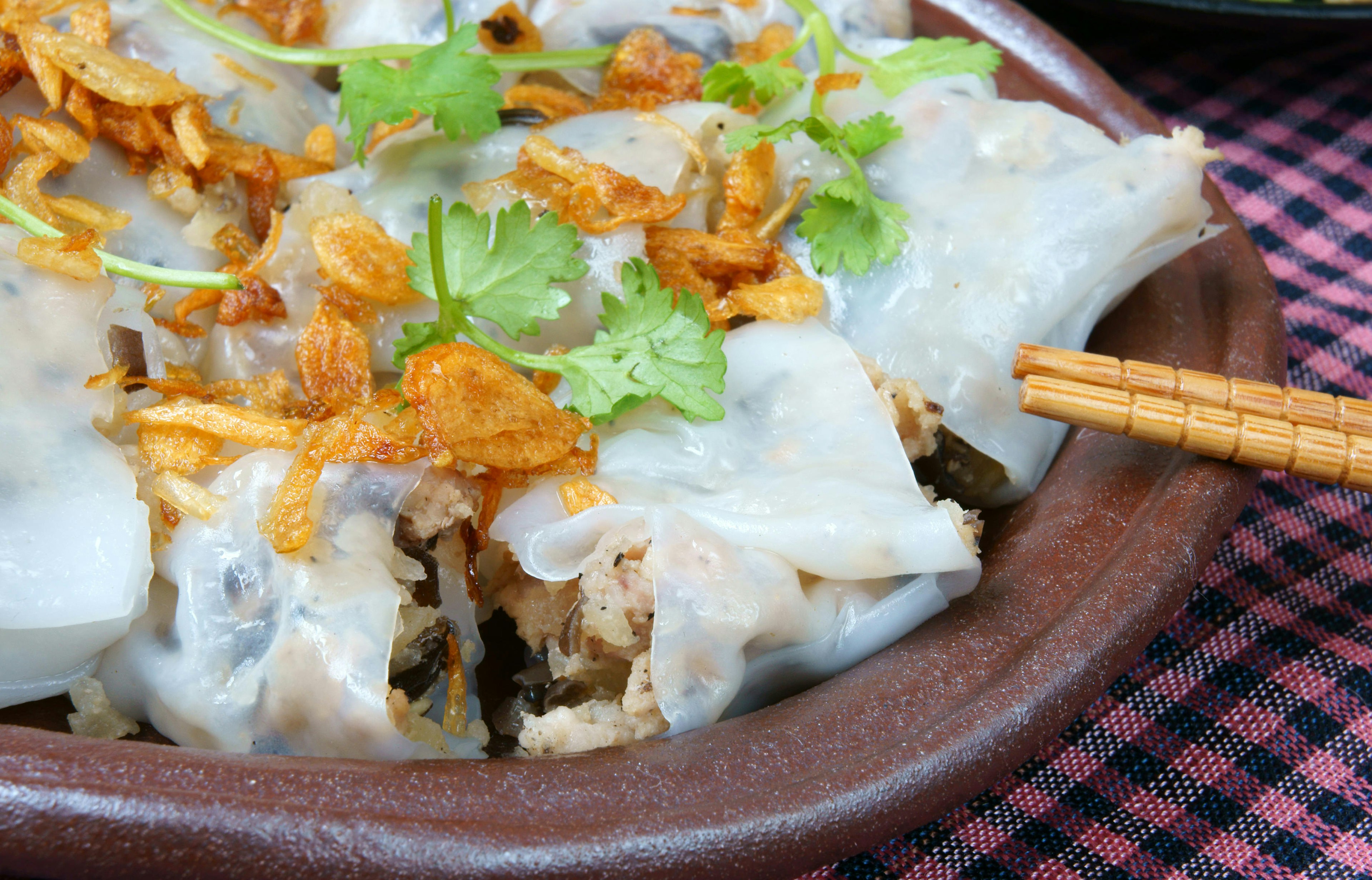 A plate of bánh cuon