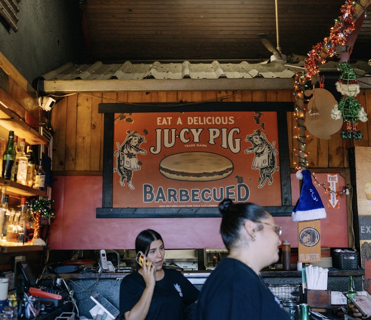 SAN JUAN, PUERTO RICO, USA. DECEMBER 2024. ..SJ Smokehouse
Adult, Alcohol, Bar, Bar Counter, Beverage, Female, Glasses, Indoors, Male, Man, Mobile Phone, Person, Pub, Restaurant, Woman
What to eat and drink in San Juan:
SAN JUAN, PUERTO RICO, USA. DECEMBER 2024