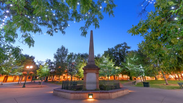 ニューメキシコ州サンタフェへの初めてのガイド