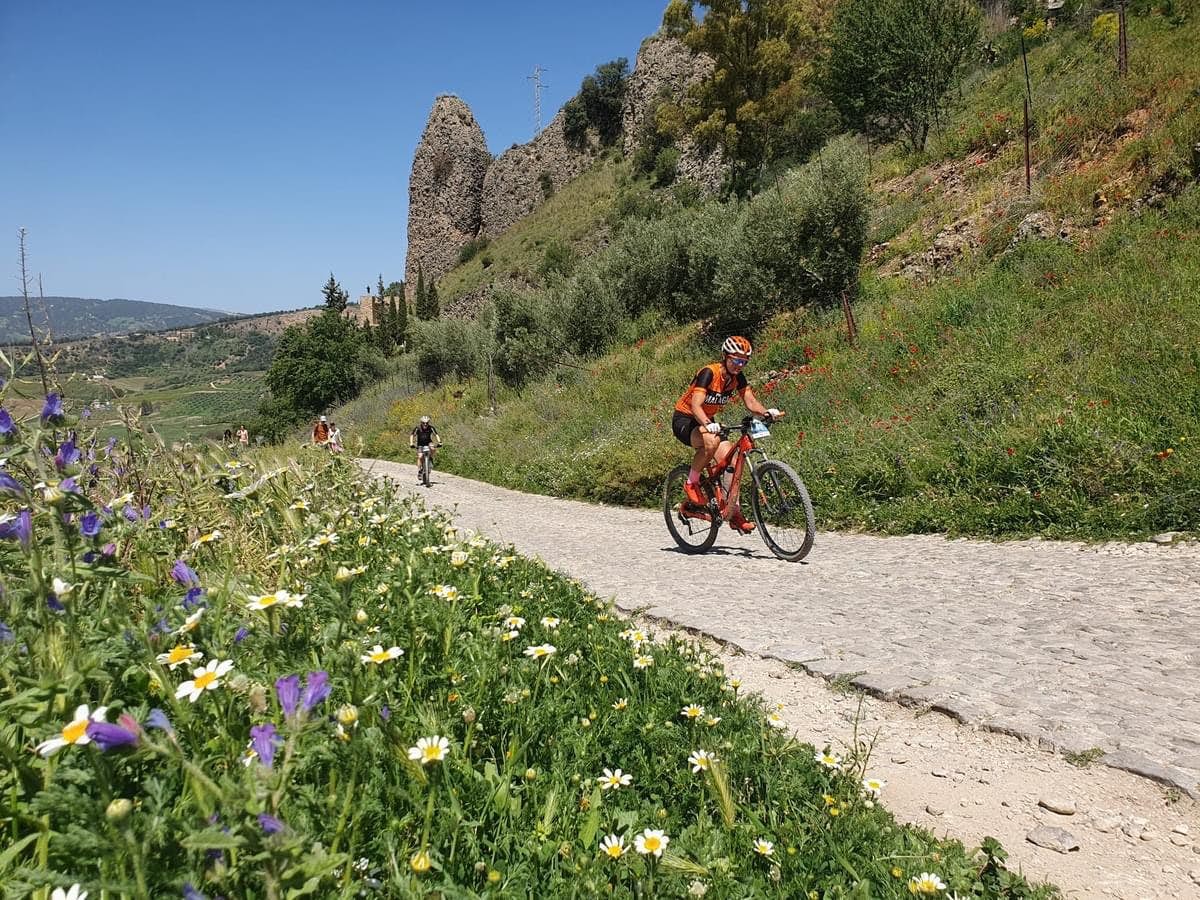 SPAIN MARKETING - Outdoor Adventure Article