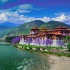 The Punakha Dzong in Punakha, Bhutan is the one of the most iconic places in Bhutan. It is a one of a kind wonder to see. Although there are a lot of dzongs across Bhutan, this one takes the crown.  License Type: media  Download Time: 2022-11-01T18:36:35.000Z  User: mazzyprinsep61  Is Editorial: No  purchase_order: