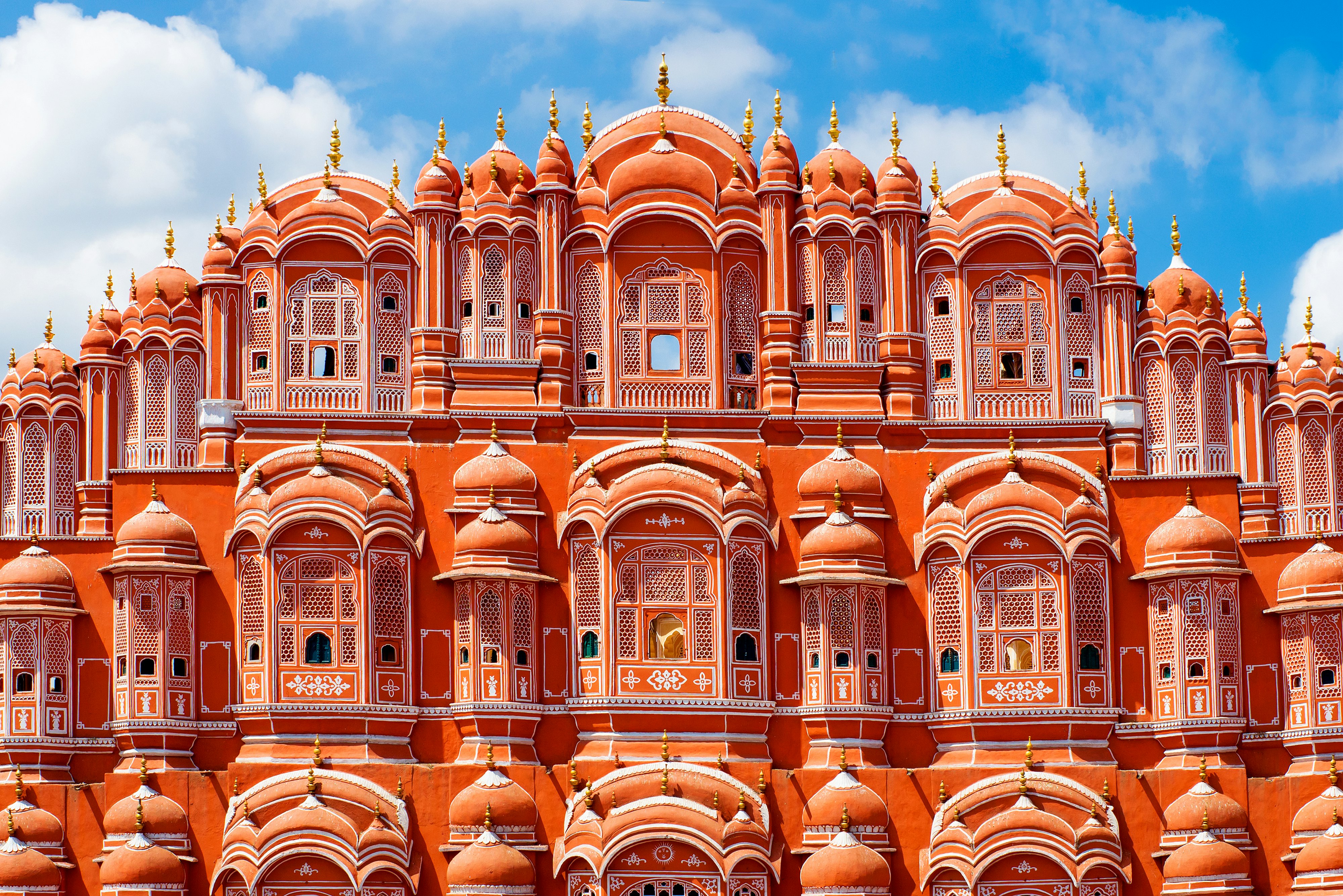 Hawa Mahal palace (Palace of the Winds) in Jaipur, Rajasthan   License Type: media  Download Time: 2024-06-24T04:06:32.000Z  User: Norma.PrauseBrewer_LonelyPlanet  Is Editorial: No  purchase_order: 56530