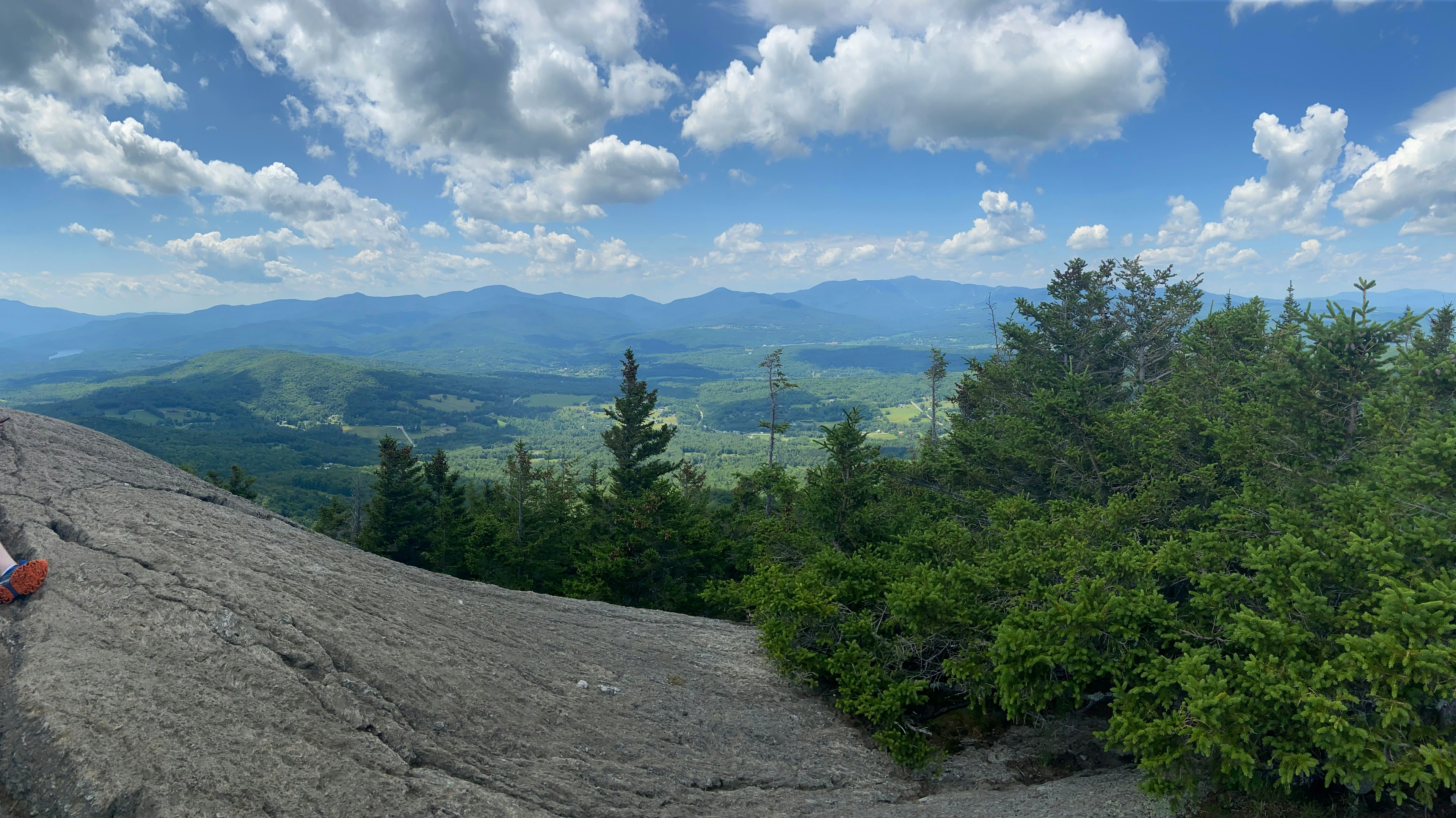 Stowe Vermont Pinnacle Mountain hike