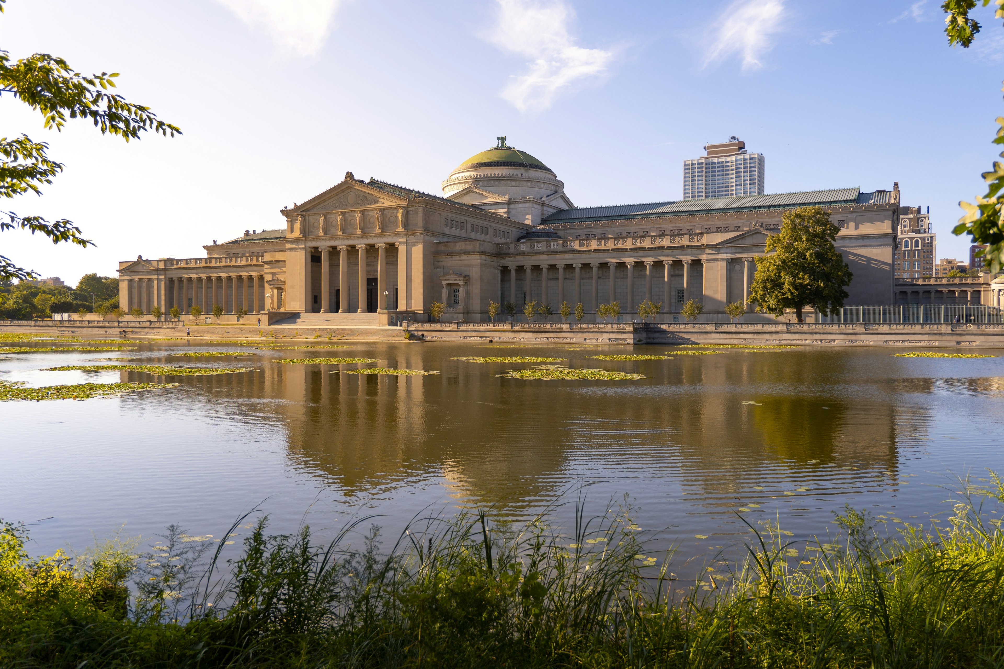 View of the Museum of Science and Industry in Jackson Park in Chicago, USA.