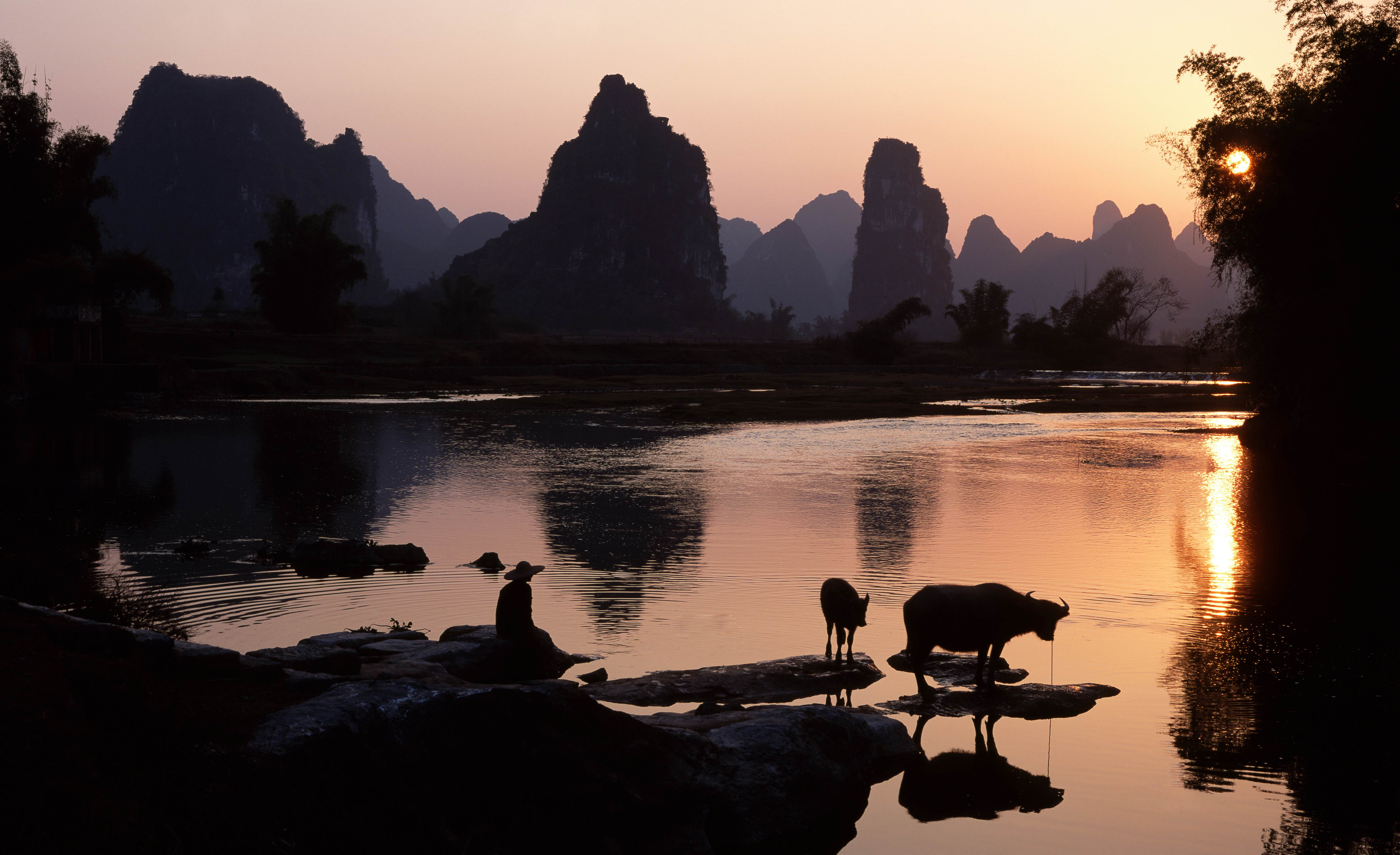 Sunset on Li River.