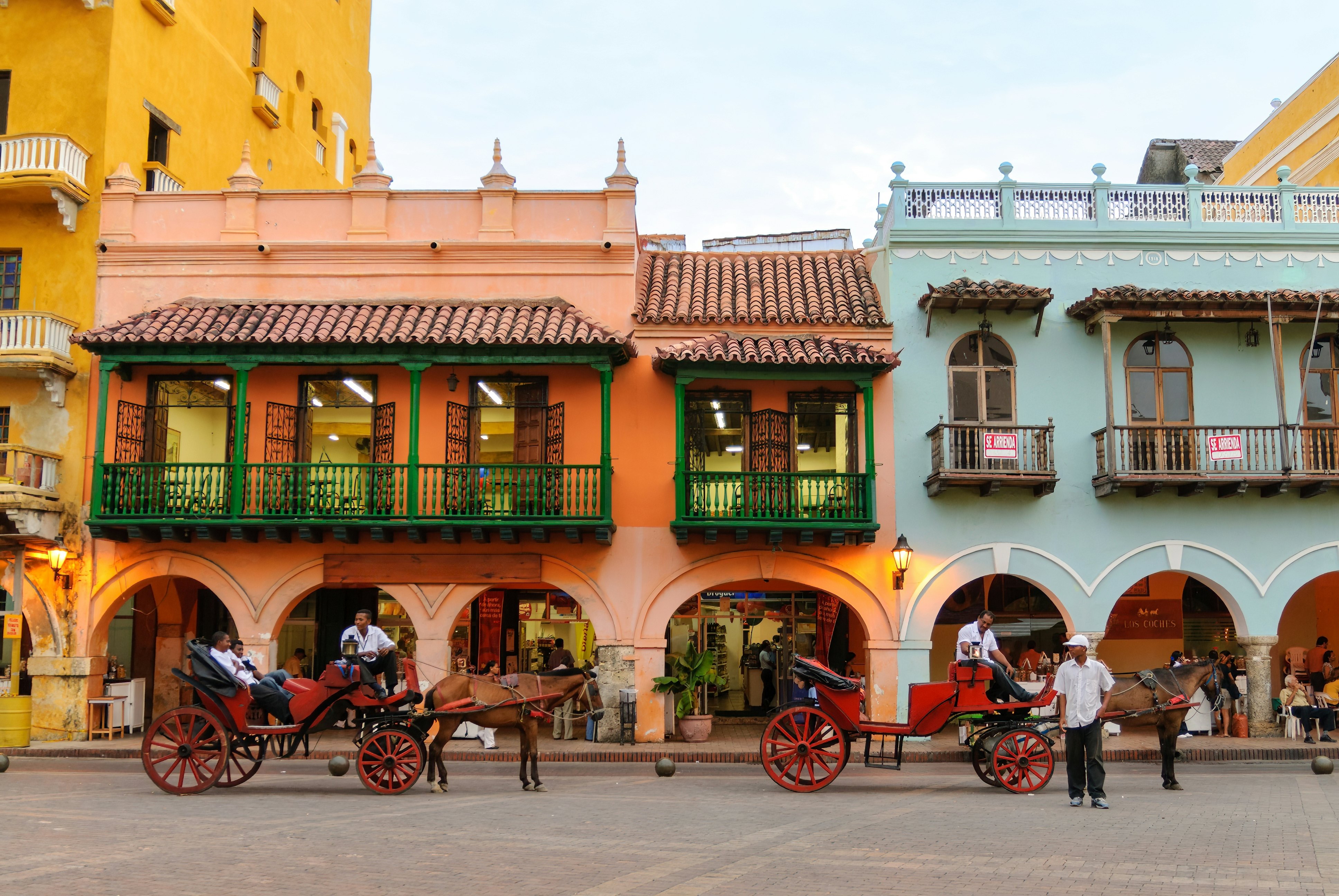 Cartagena de Indias, Colombia - March 13, 2008: Horse and carriage rides waiting in the Plaza de los Coches, License Type: media, Download Time: 2025-02-25T21:17:40.000Z, User: katelyn.perry_lonelyplanet, Editorial: true, purchase_order: 65050 - Digital Destinations and Articles, job: wip, client: wip, other: katelyn perry