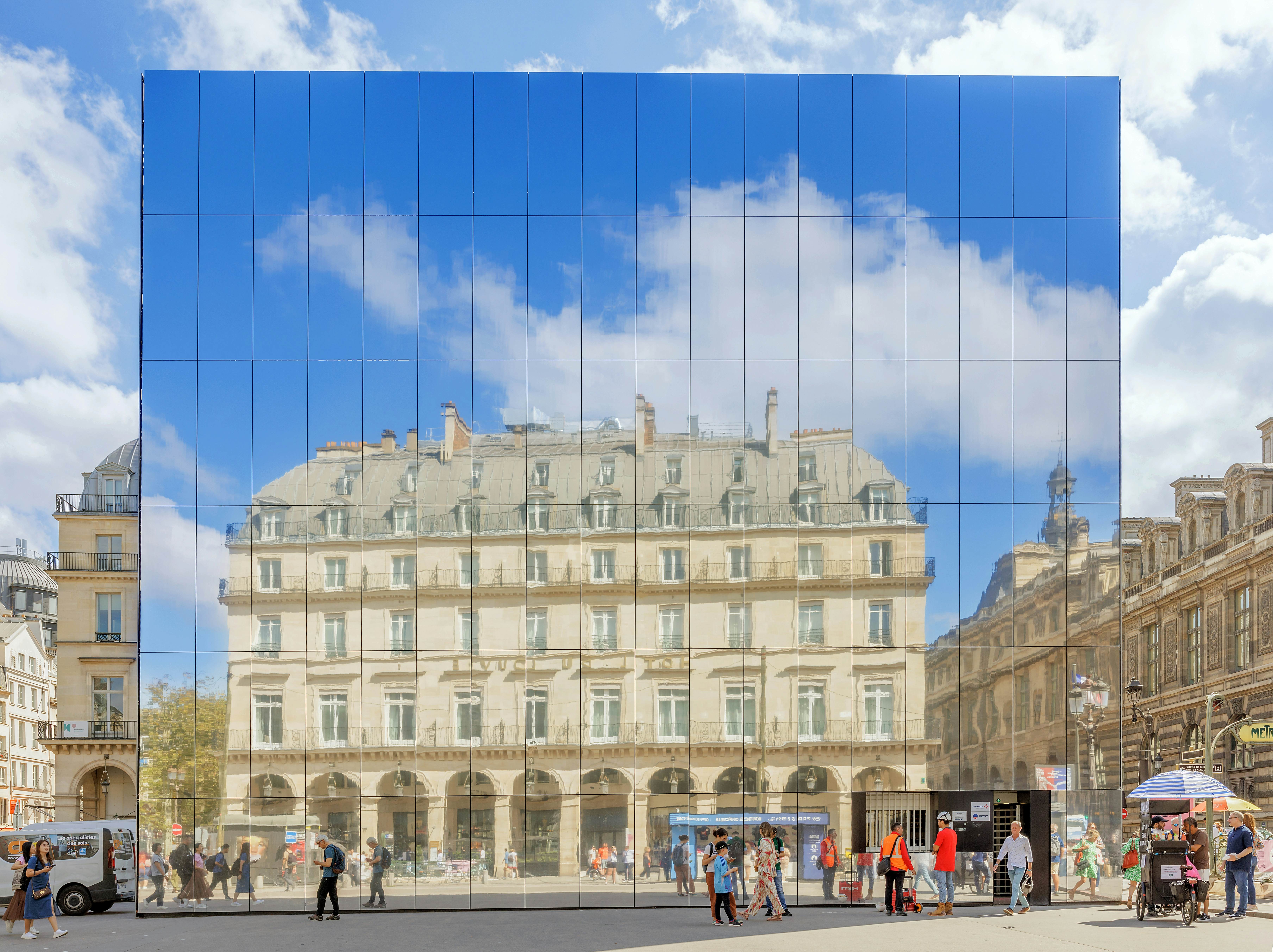 Reflective hoarding covering the construction site on Place du Palais Royal for the Cartier Foundation installment.