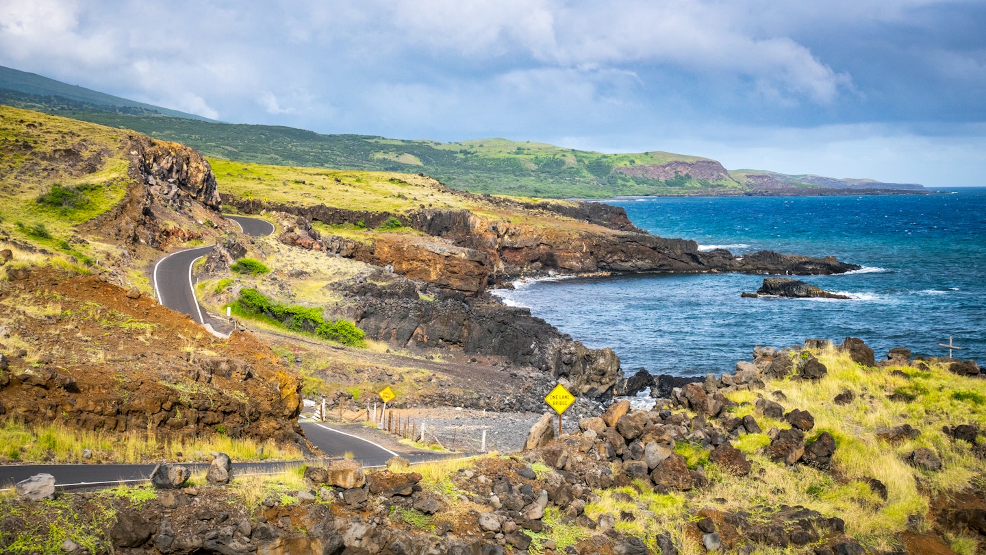 Road to Hana backside coast, Maui Hawaii License Type: media Download Time: 2024-03-29T09:02:56.000Z User: aniabartoszek Is Editorial: No purchase_order: