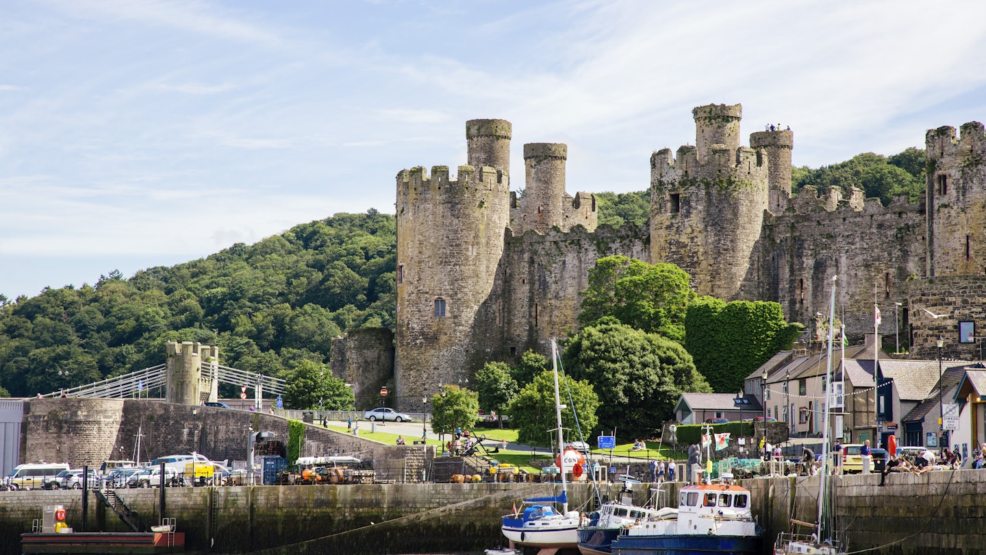 Harbour and old castle in Conwy.
836698966
Town, Cityscape, City, History, Travel Destinations, Travel, Hor
